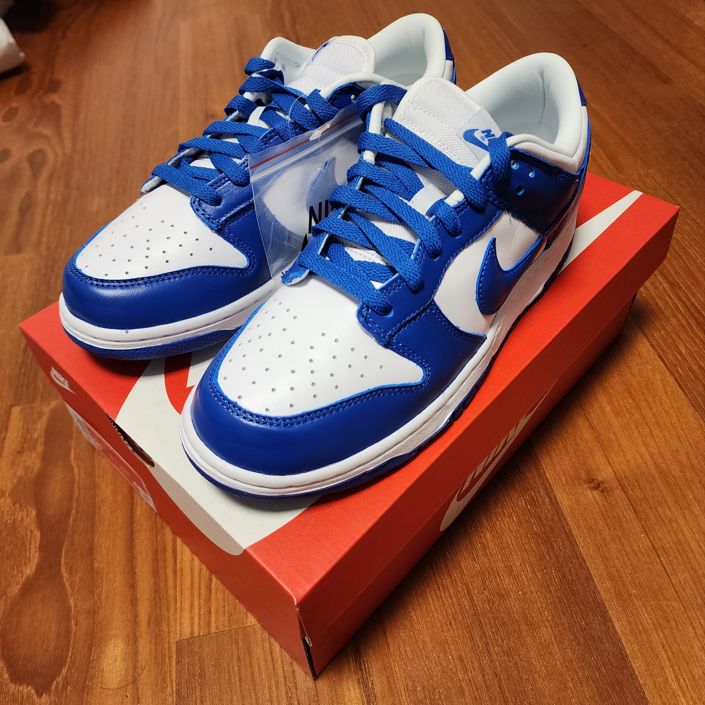 Nike Dunk Low SP Kentucky 2022 착용 스타일 - 3