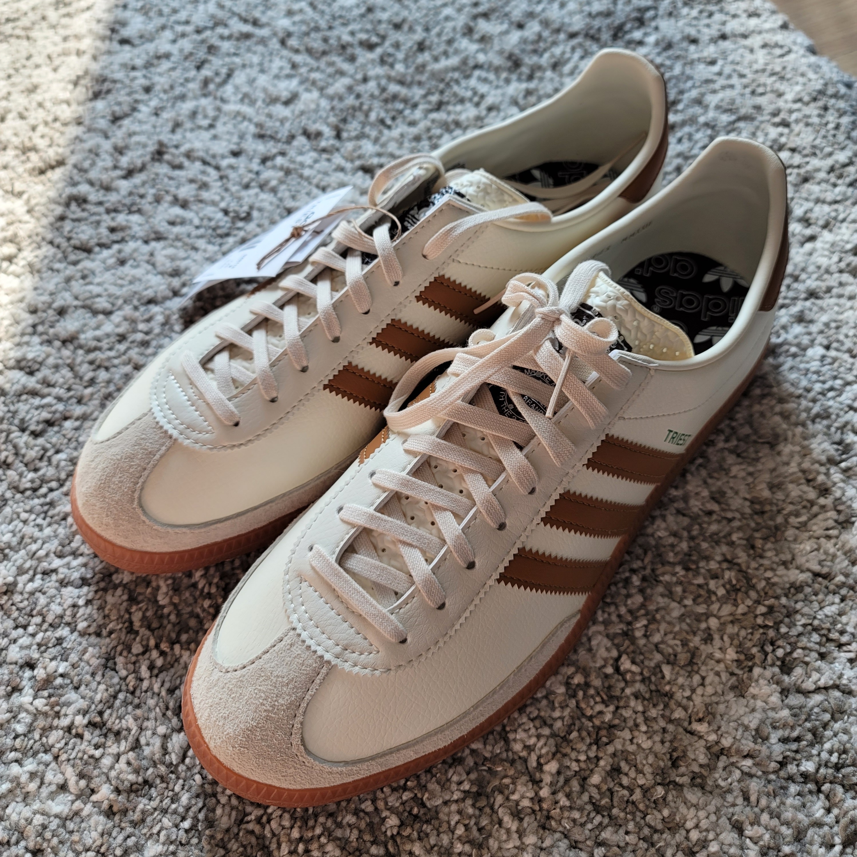 Adidas City Series Triest Cream White 착용 스타일 - 1