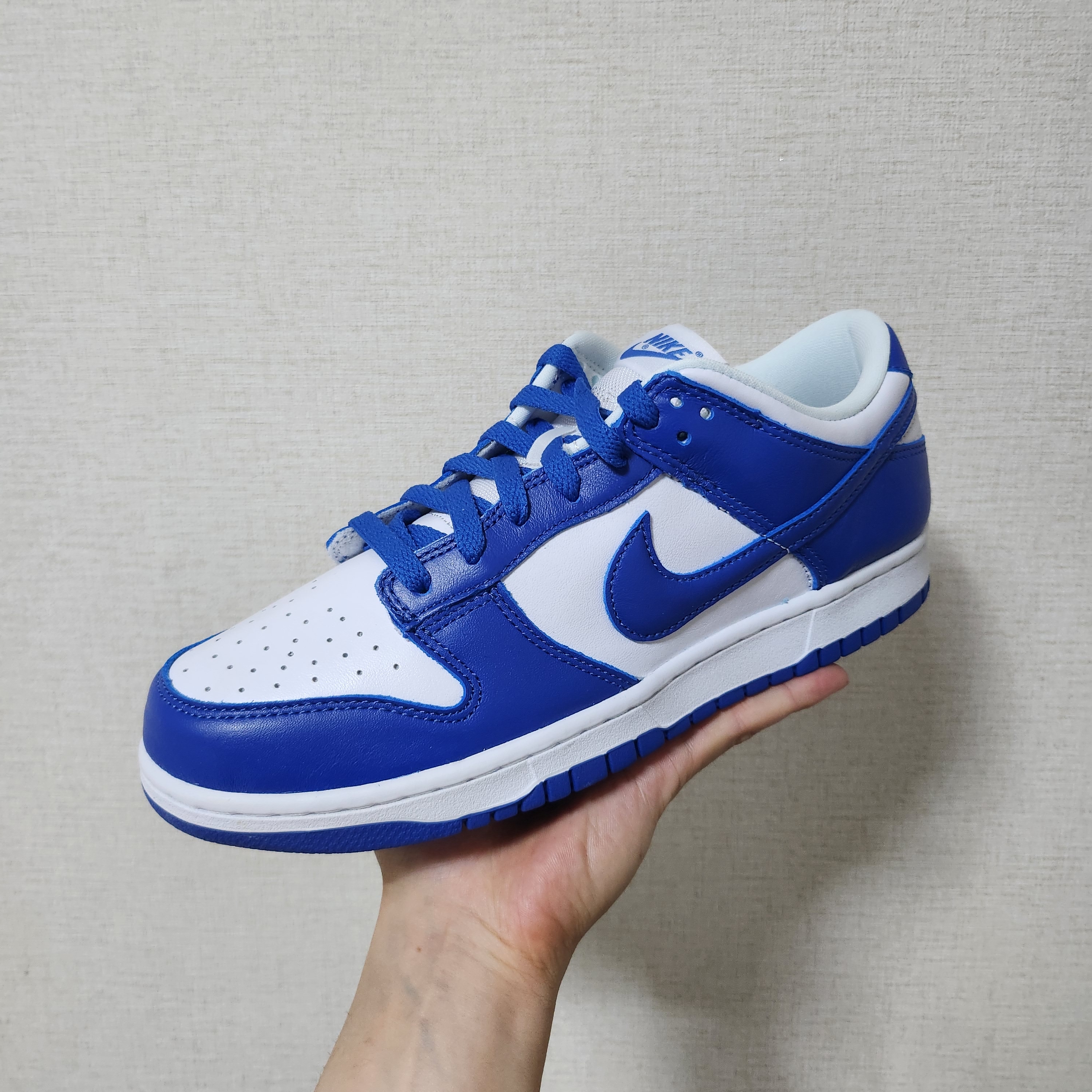 Nike Dunk Low SP Kentucky 2022 착용 스타일
