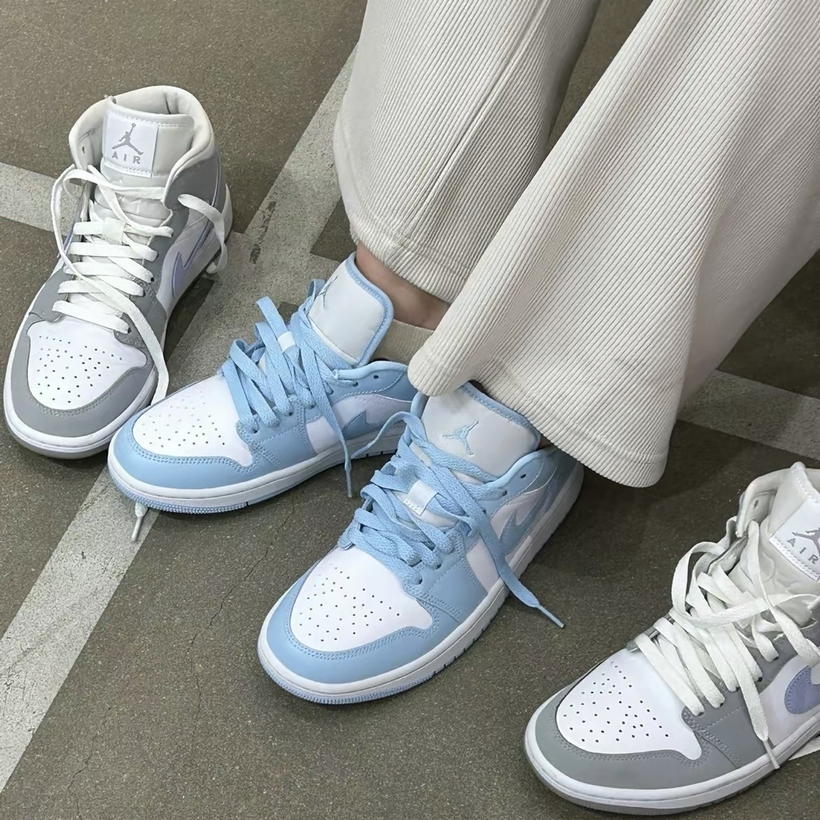 (W) Jordan 1 Low White Ice Blue 착용 스타일