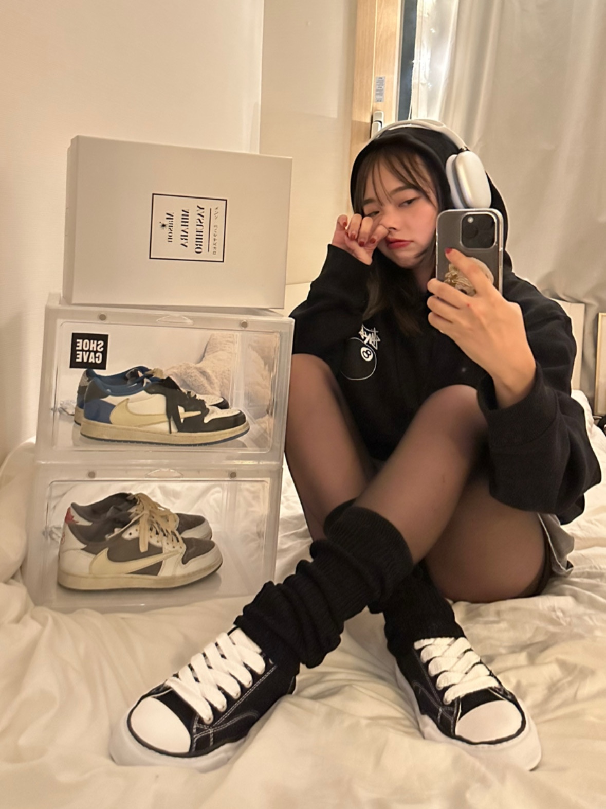 Maison Mihara Yasuhiro Peterson OG Sole Canvas Low Sneakers Black, Jordan 1 x Travis Scott x Fragment Retro Low OG SP Military Blue 착용 스타일 - 4