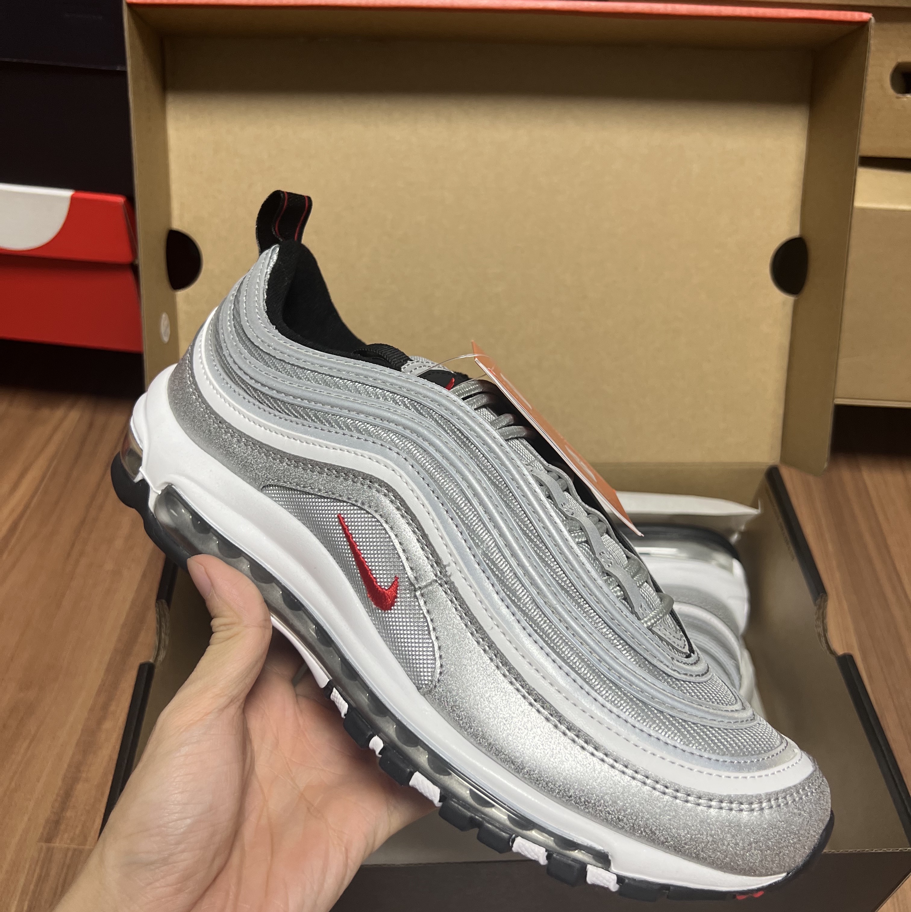 Nike Air Max 97 OG Silver Bullet 2022 착용 스타일 - 1