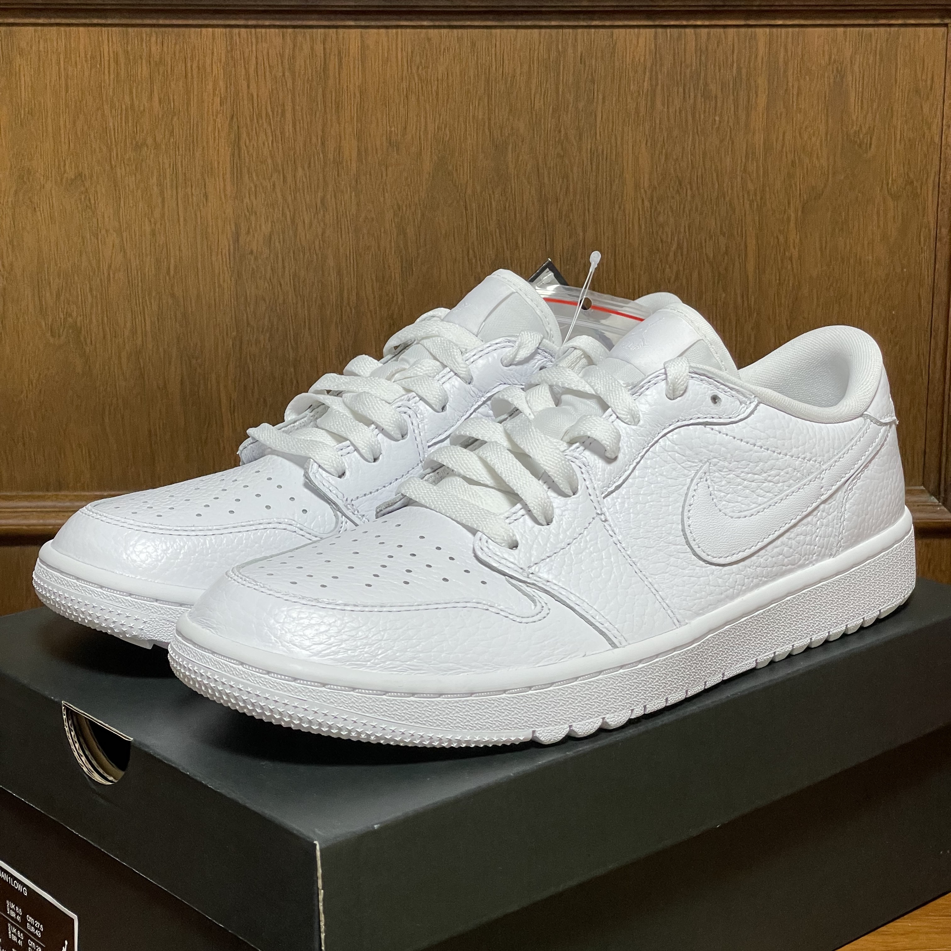 Jordan 1 Low Golf Triple White 착용 스타일 - 2