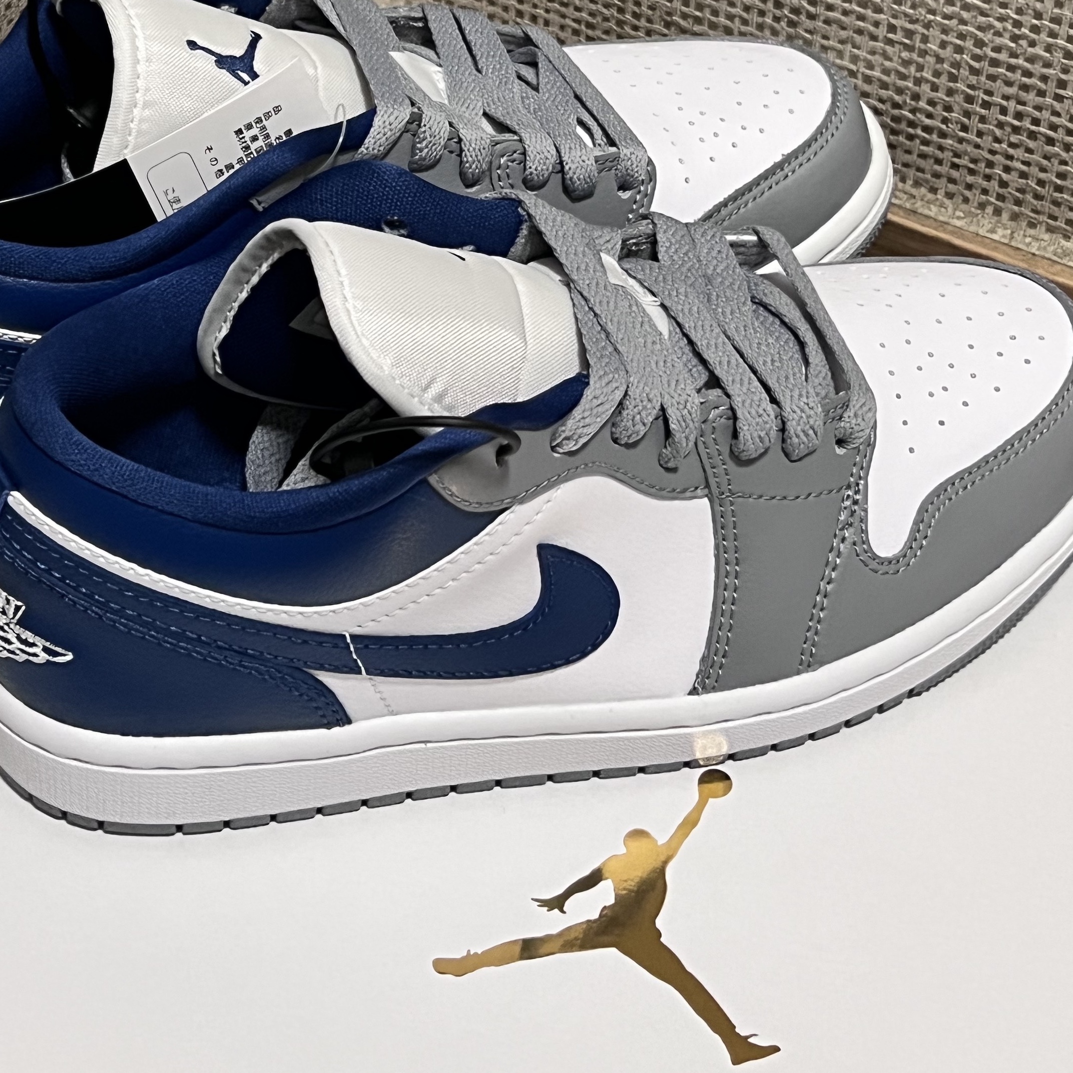 (W) Jordan 1 Low White Grey Blue 착용 스타일 - 2