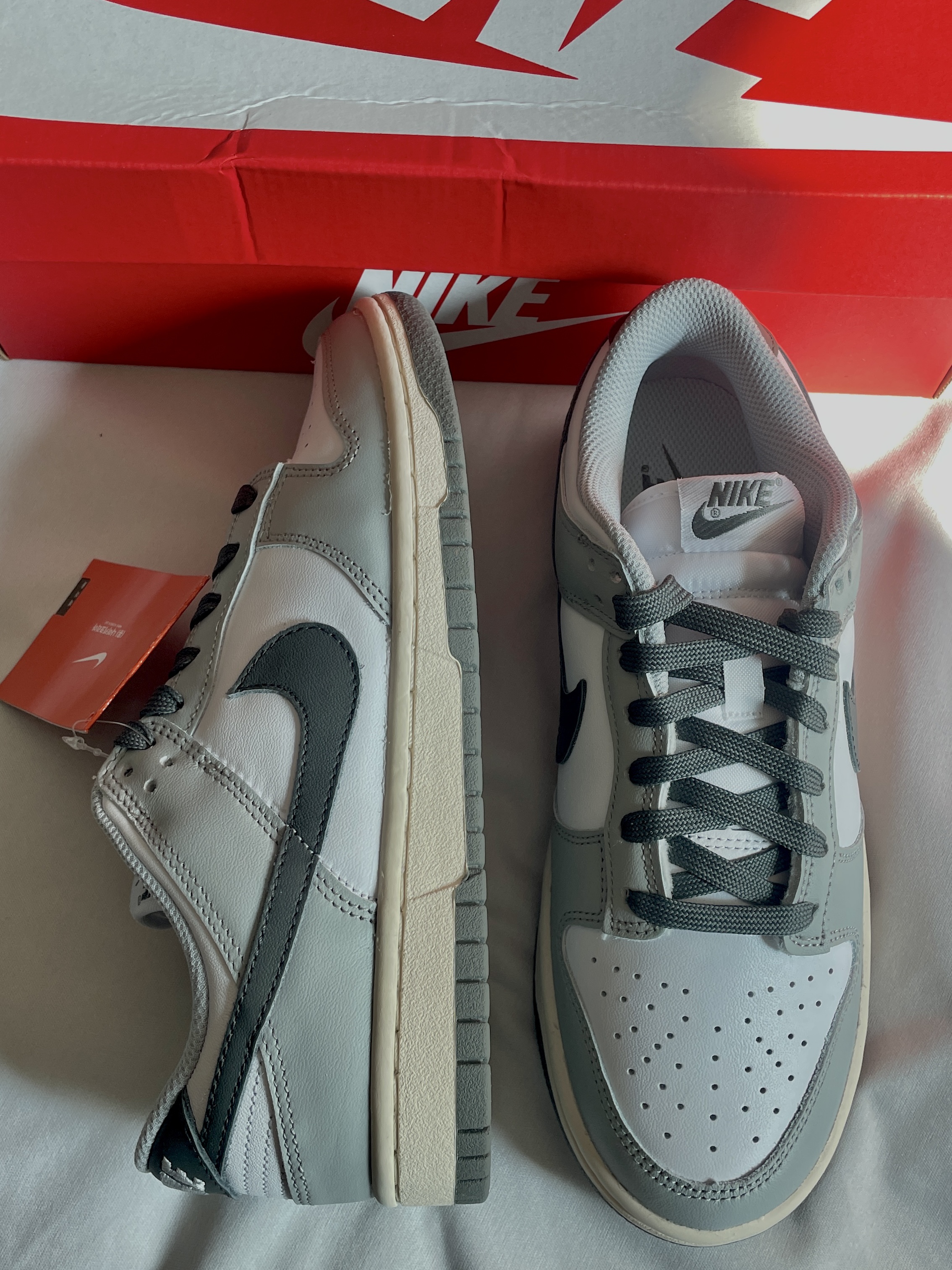 (W) Nike Dunk Low Light Smoke Grey 착용 스타일
