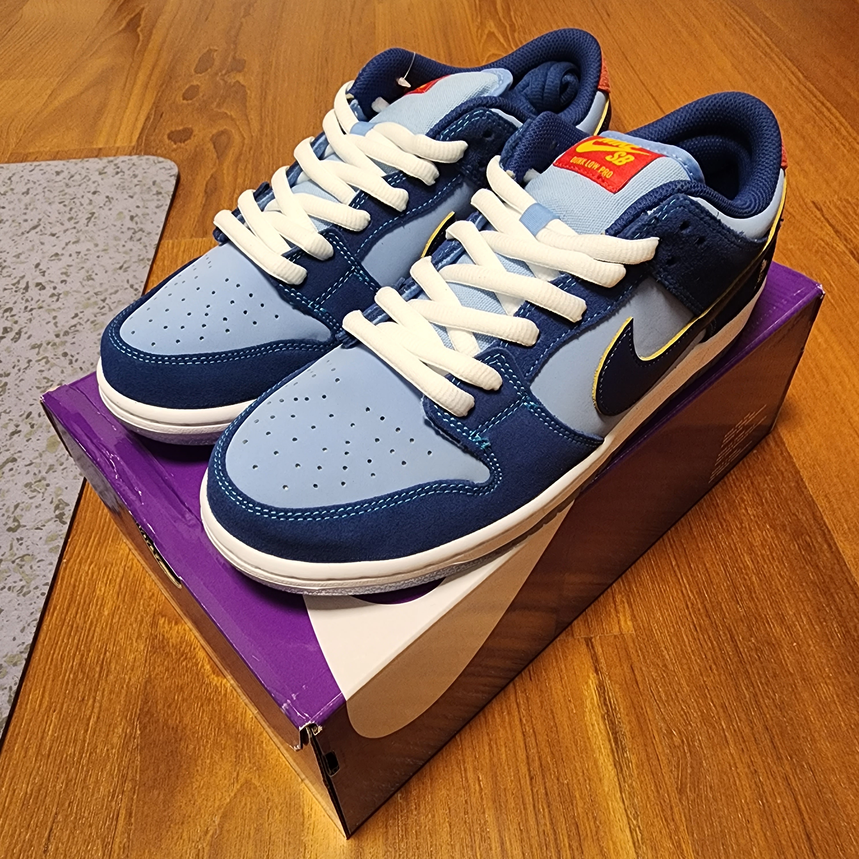 Nike x Why So Sad? SB Dunk Low Pro Coastal Blue 착용 스타일 - 3