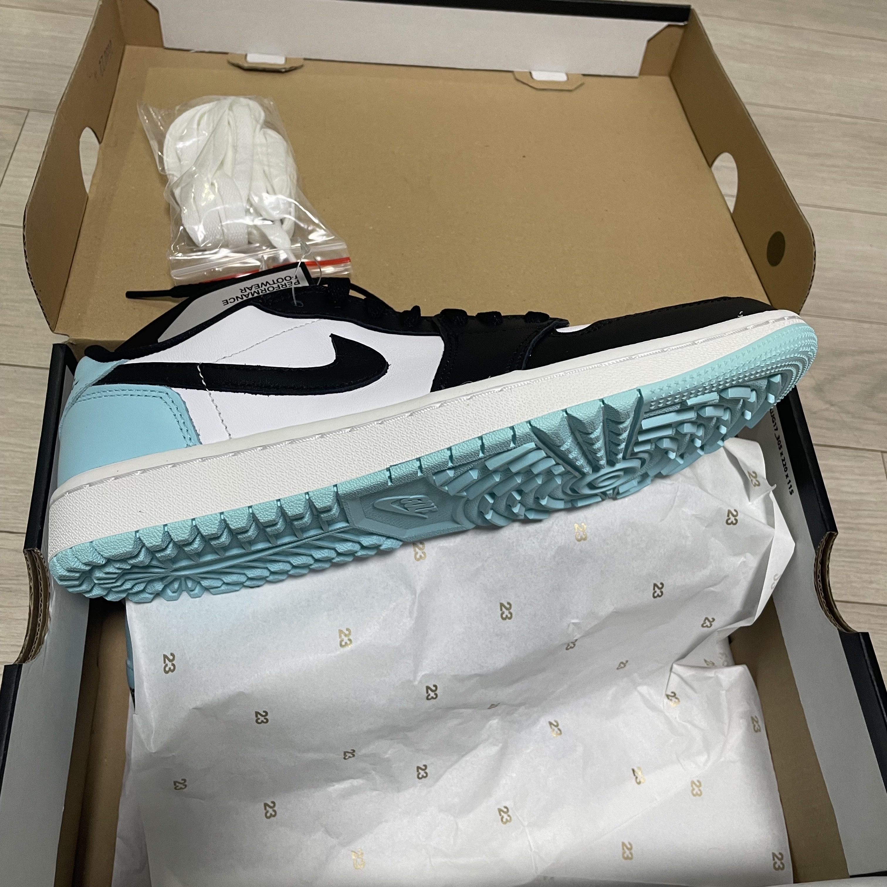 Jordan 1 Low Golf Copa 착용 스타일 - 3