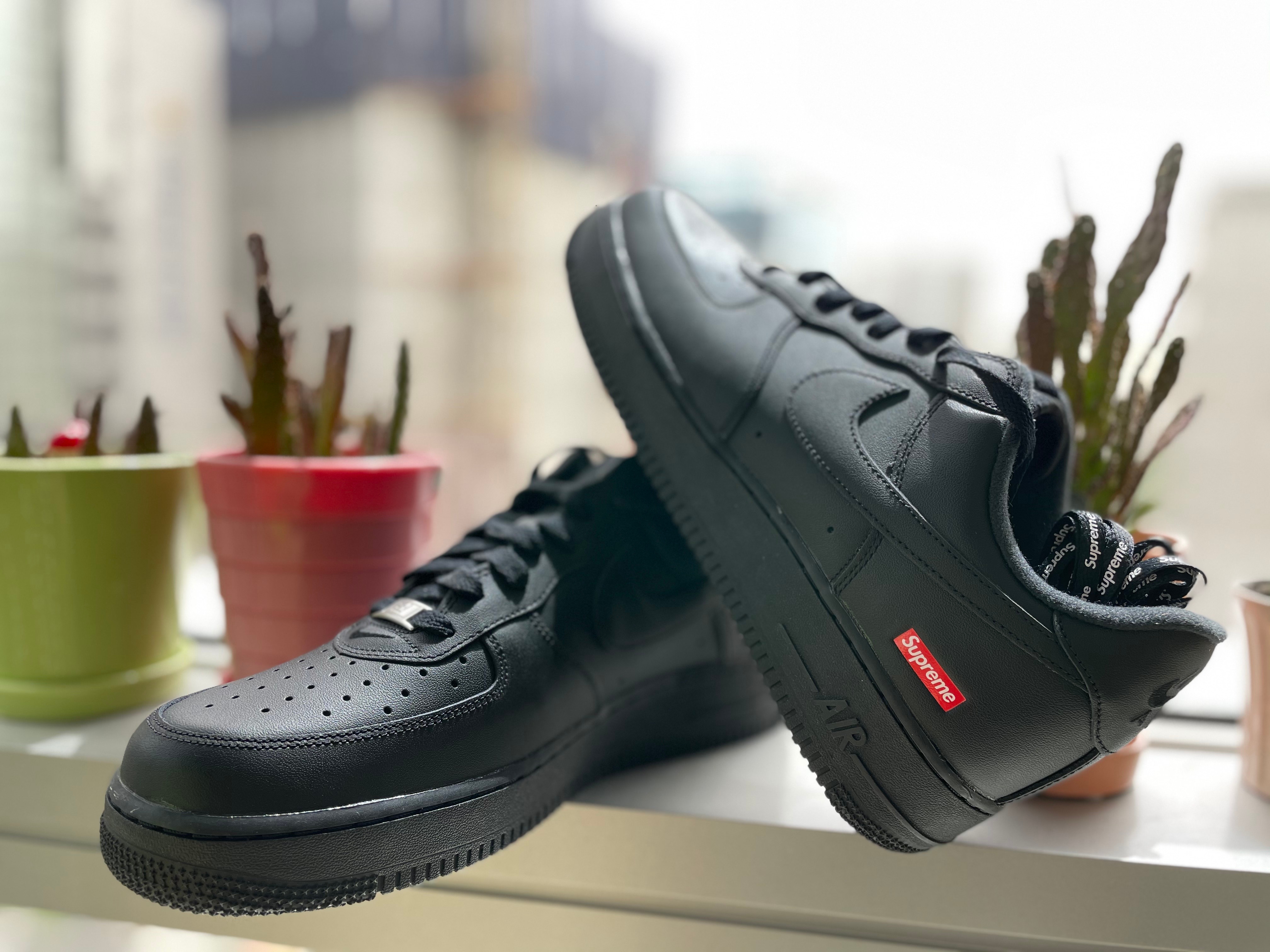 Nike x Supreme Air Force 1 Low Black 착용 스타일