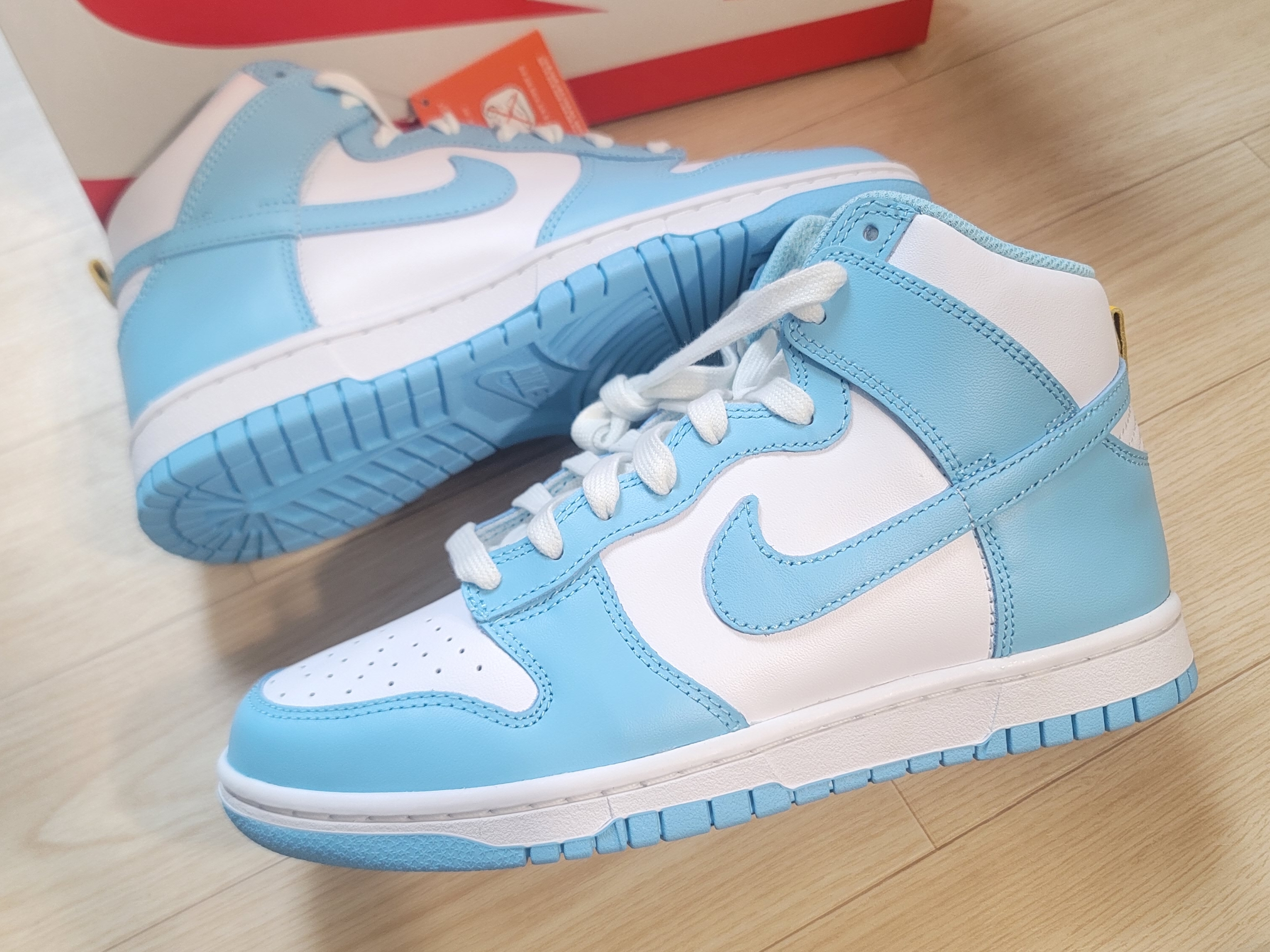 Nike Dunk Low SP Kentucky 2022, Nike Dunk High Retro Blue Chill 착용 스타일 - 5