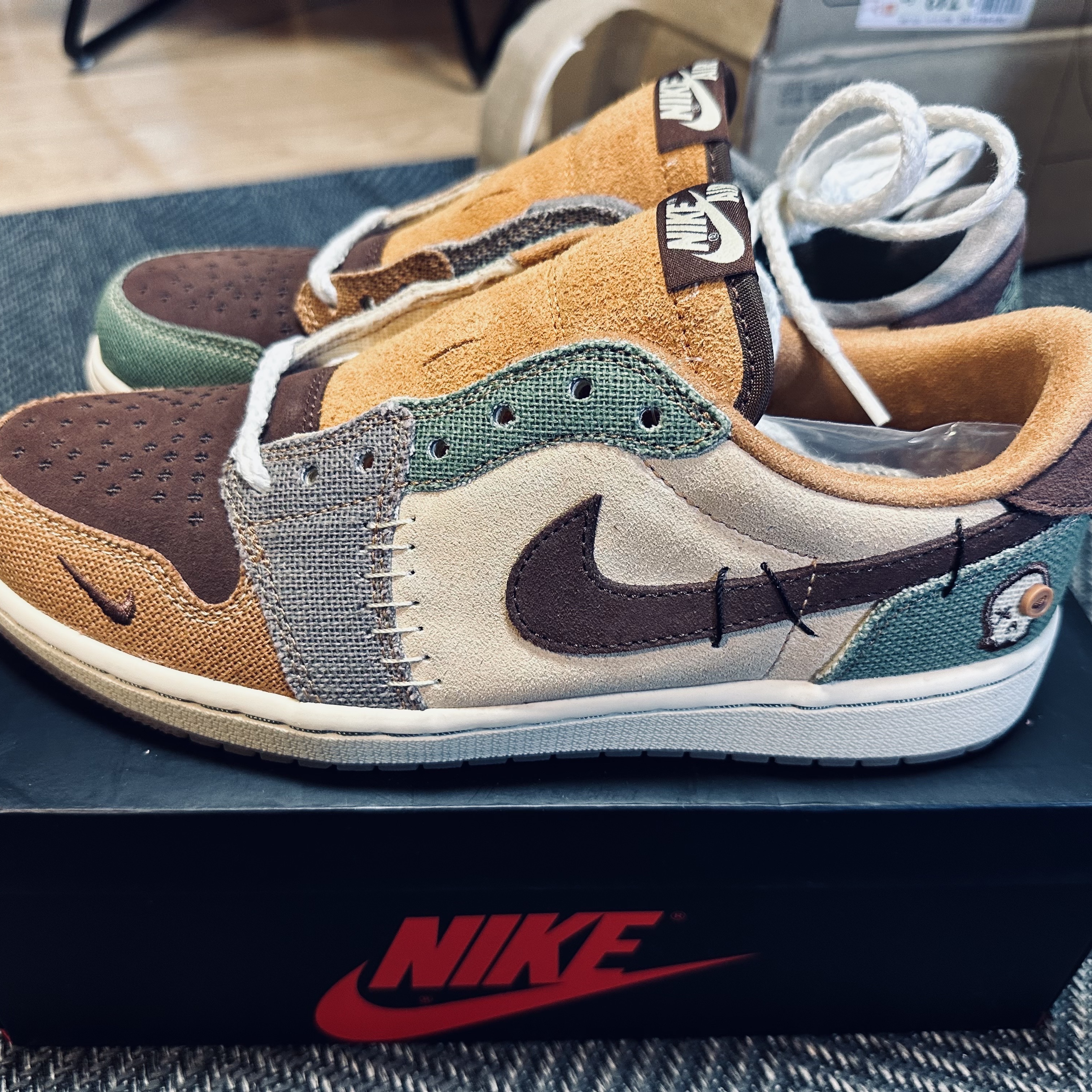 Jordan 1 x Zion Williamson Retro Low OG Flax and Oil Green 착용 스타일 - 4
