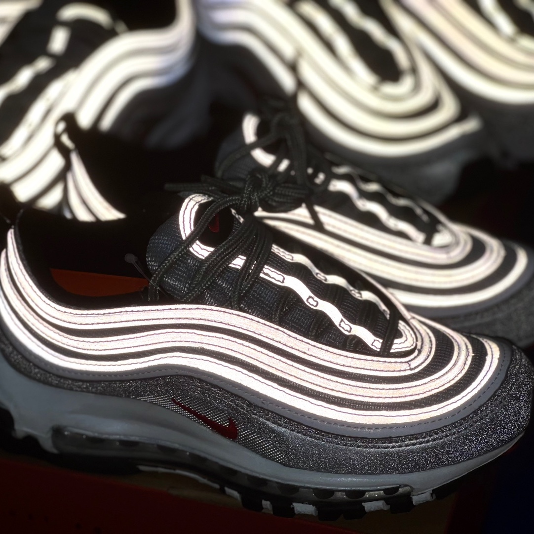 Nike Air Max 97 OG Silver Bullet 2022, (W) Nike Air Max 97 OG Silver Bullet 2022 착용 스타일 - 1