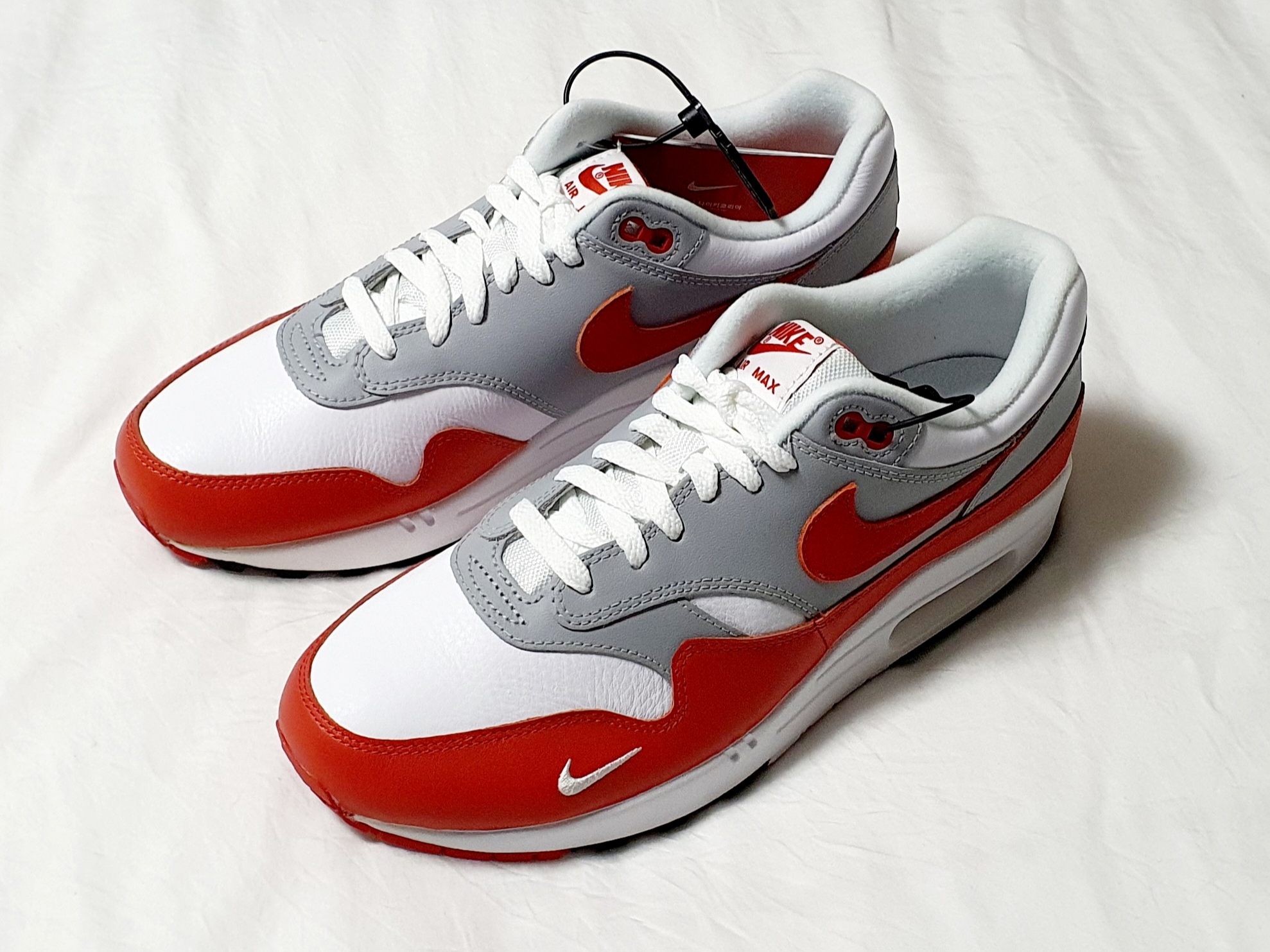 Nike Air Max 1 LV8 Martian Sunrise 착용 스타일 - 4
