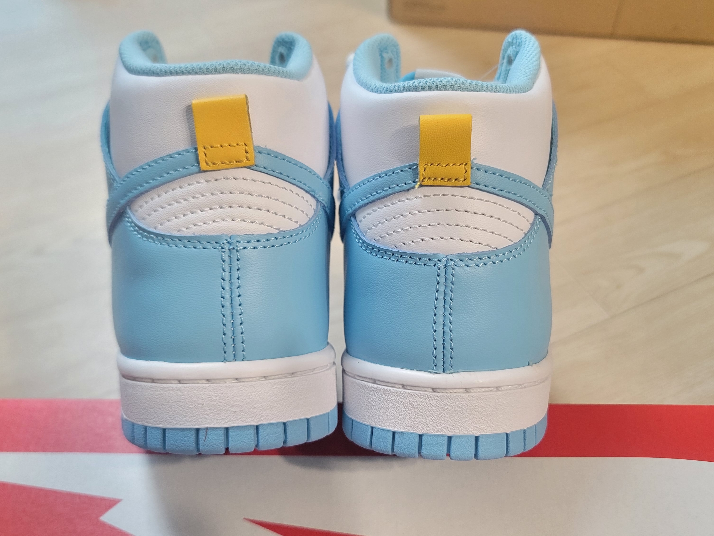 Nike Dunk Low SP Kentucky 2022, Nike Dunk High Retro Blue Chill 착용 스타일 - 4
