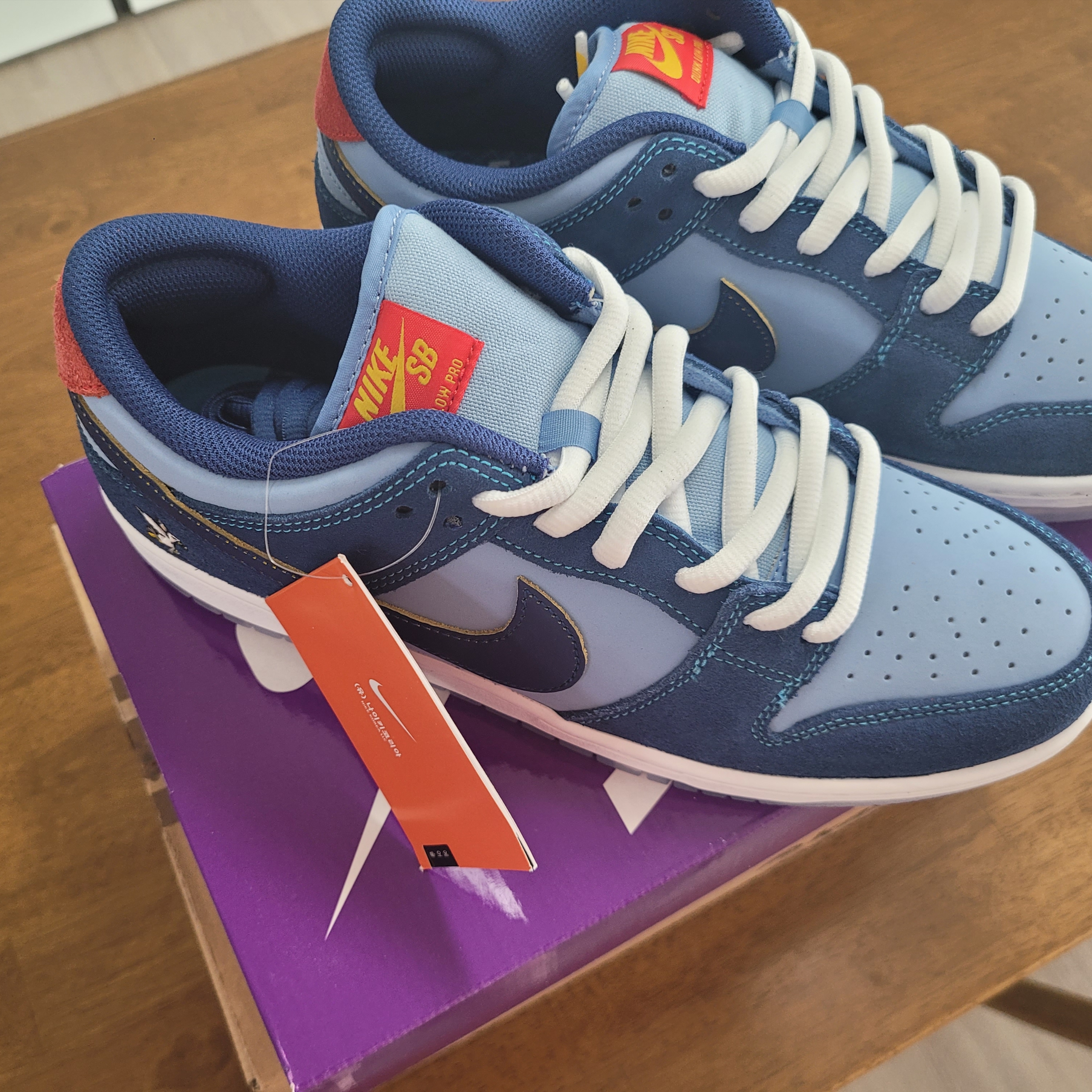 Nike x Why So Sad? SB Dunk Low Pro Coastal Blue 착용 스타일 - 1
