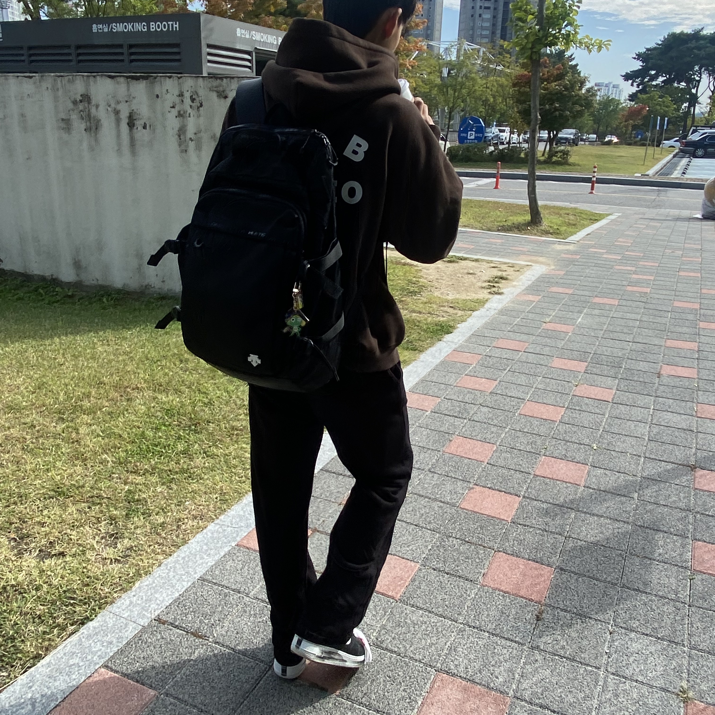 IAB Studio Hoodie Brown, Nike x Peaceminusone Air Force 1 Low Para-Noise 착용 스타일 - 1