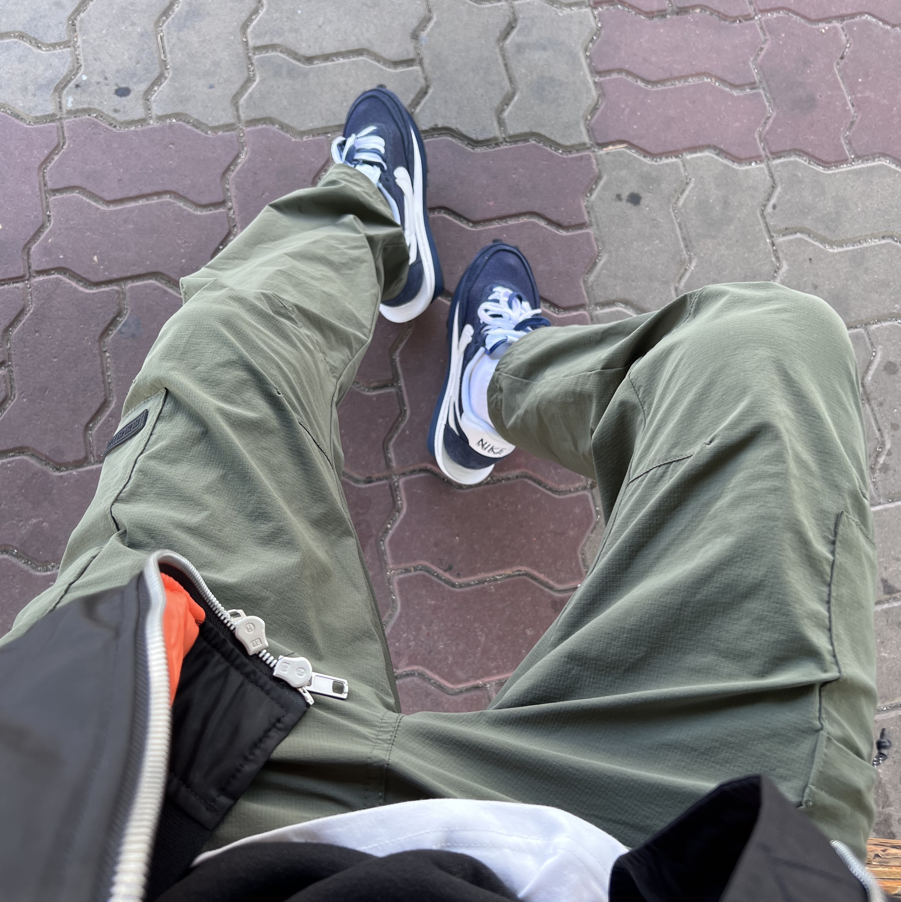 Nike x Sacai x Fragment LDWaffle Blackened Blue 착용 스타일 - 2