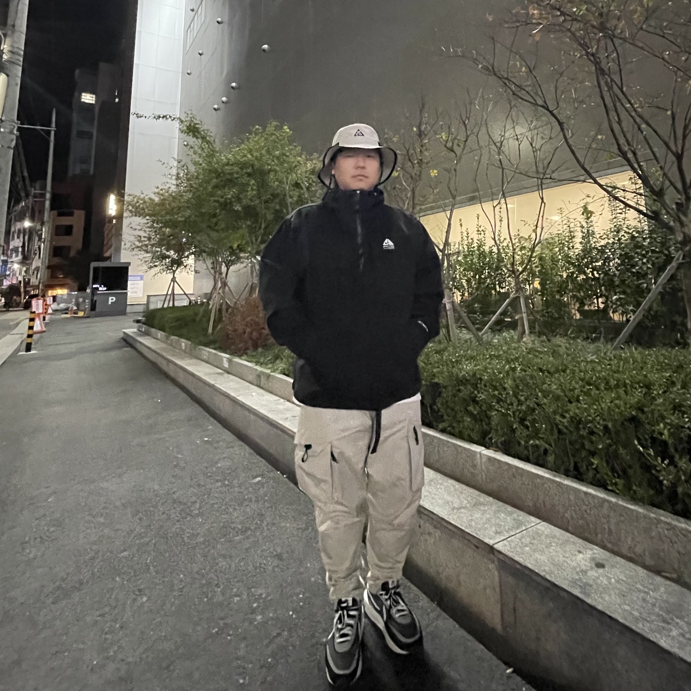 Nike ACG Bucket String Black, Supreme x Nike ACG Denim Pullover Black - 22FW 착용 스타일 - 1