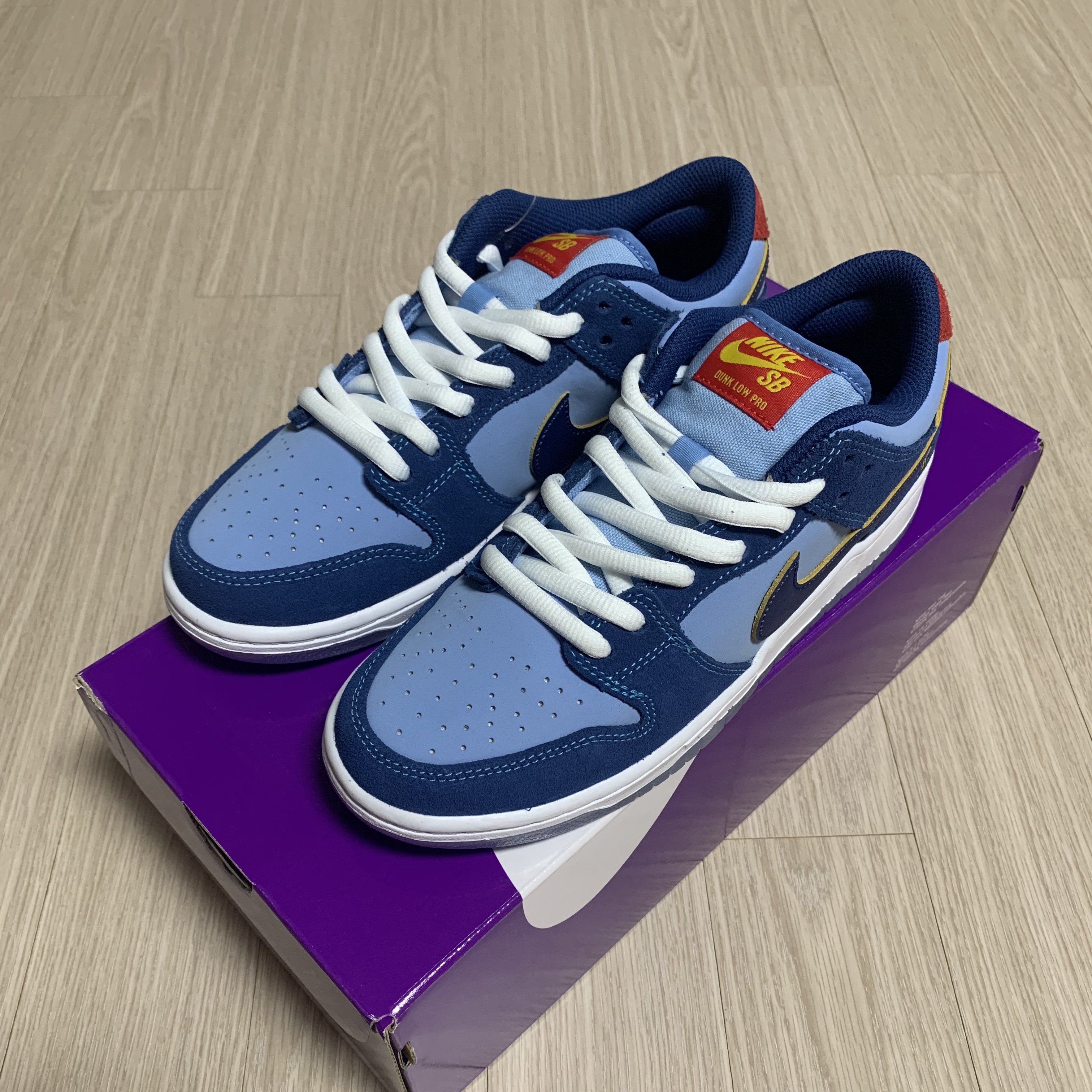Nike x Why So Sad? SB Dunk Low Pro Coastal Blue 착용 스타일 - 1