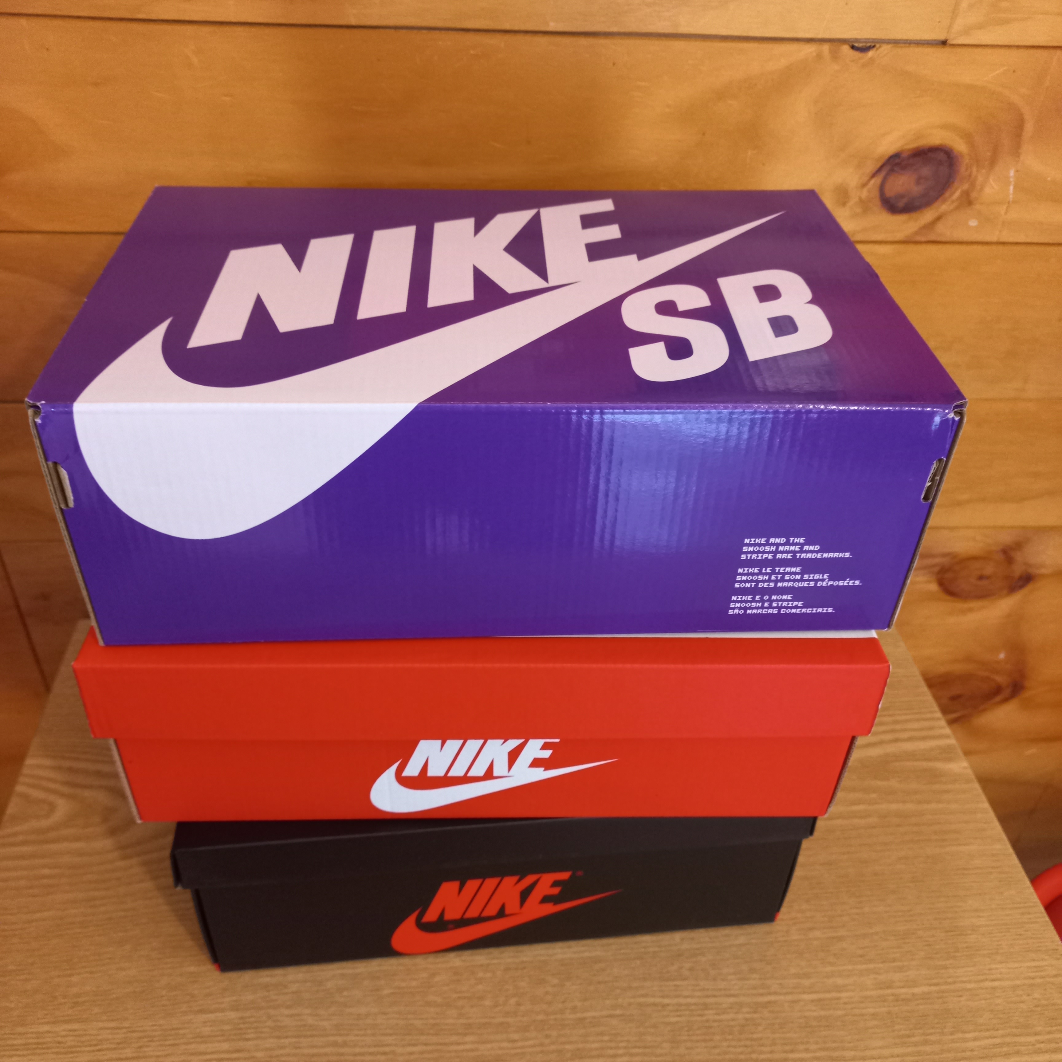 Jordan 1 x Zion Williamson Retro Low OG Flax and Oil Green, Nike x Why So Sad? SB Dunk Low Pro Coastal Blue 착용 스타일 - 5