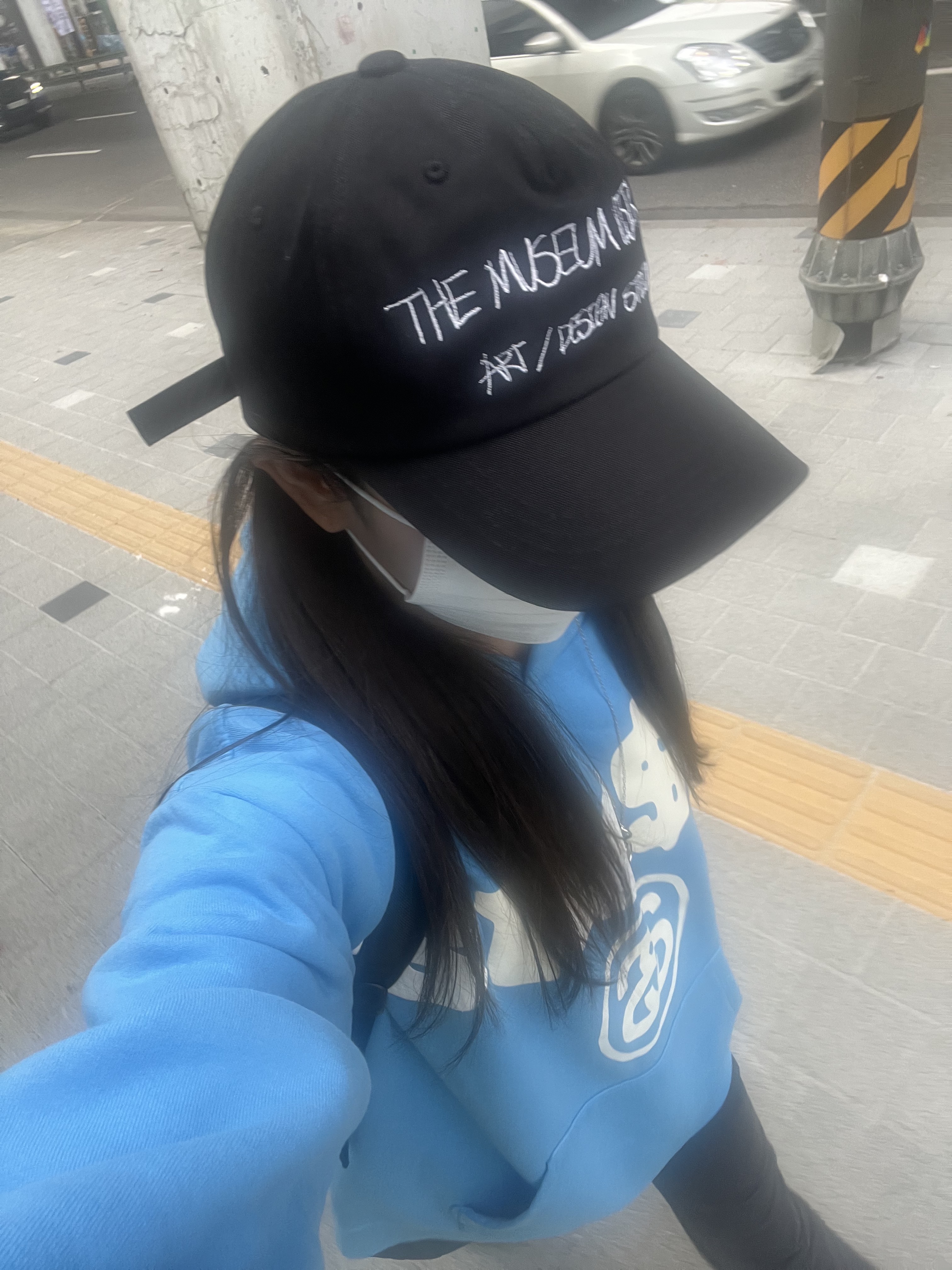 Stussy x Cactus Plant Flea Market 8 Ball Pigment Dyed Hoodie Blue, Asics x I4P Gel-1130 Mink Glacier Grey 착용 스타일