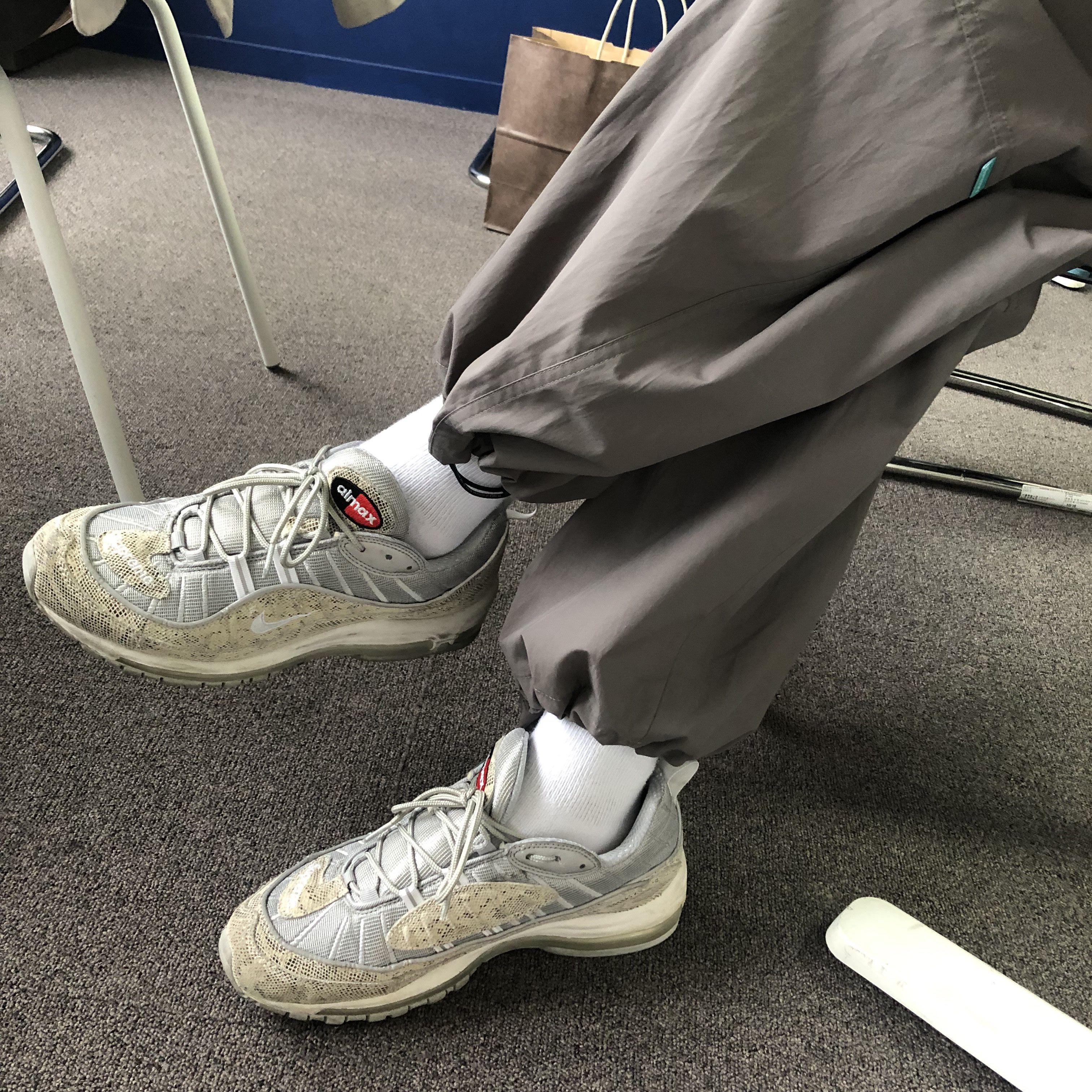 Nike x Supreme Air Max 98 Snakeskin 착용 스타일