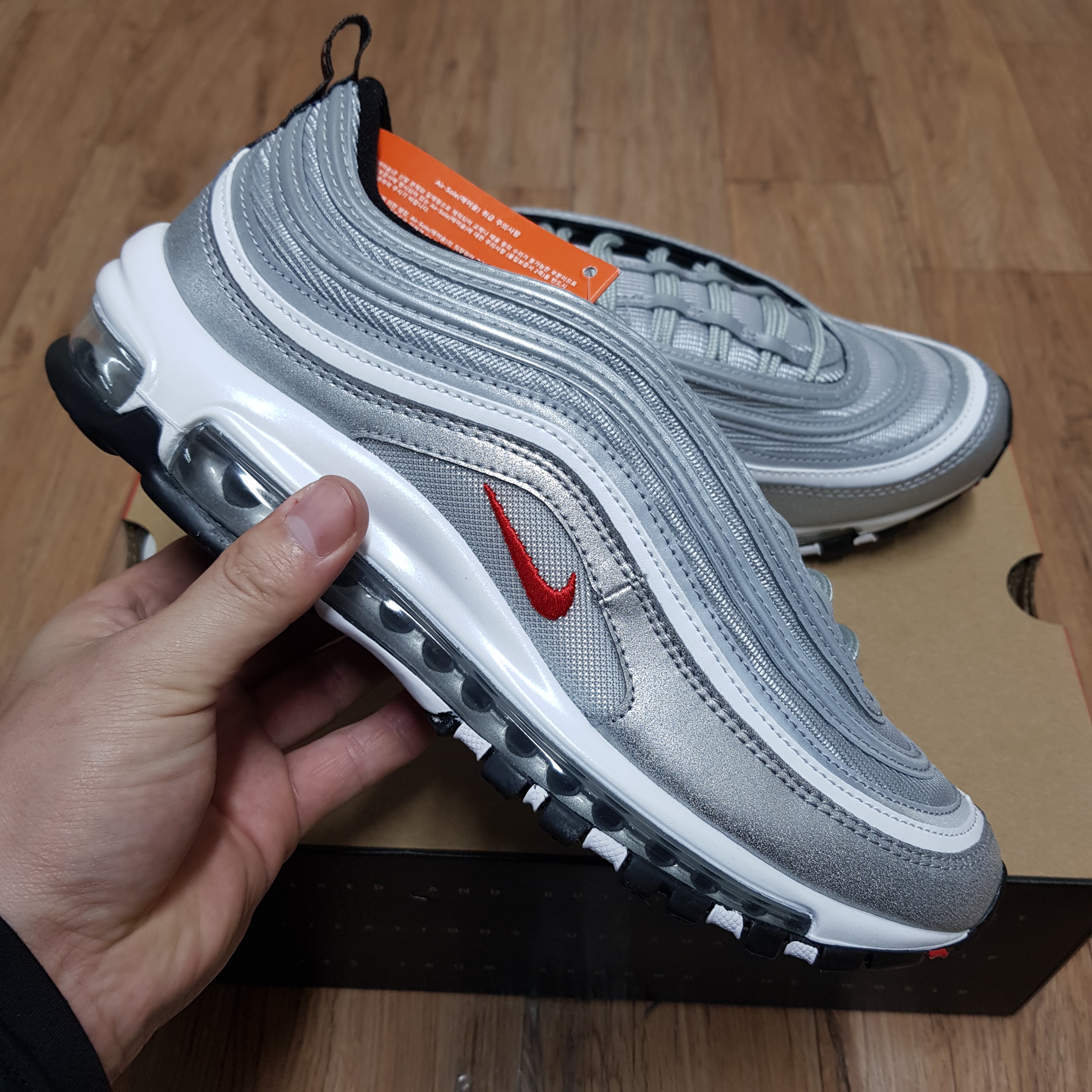 Nike Air Max 97 OG Silver Bullet 2022 착용 스타일 - 1