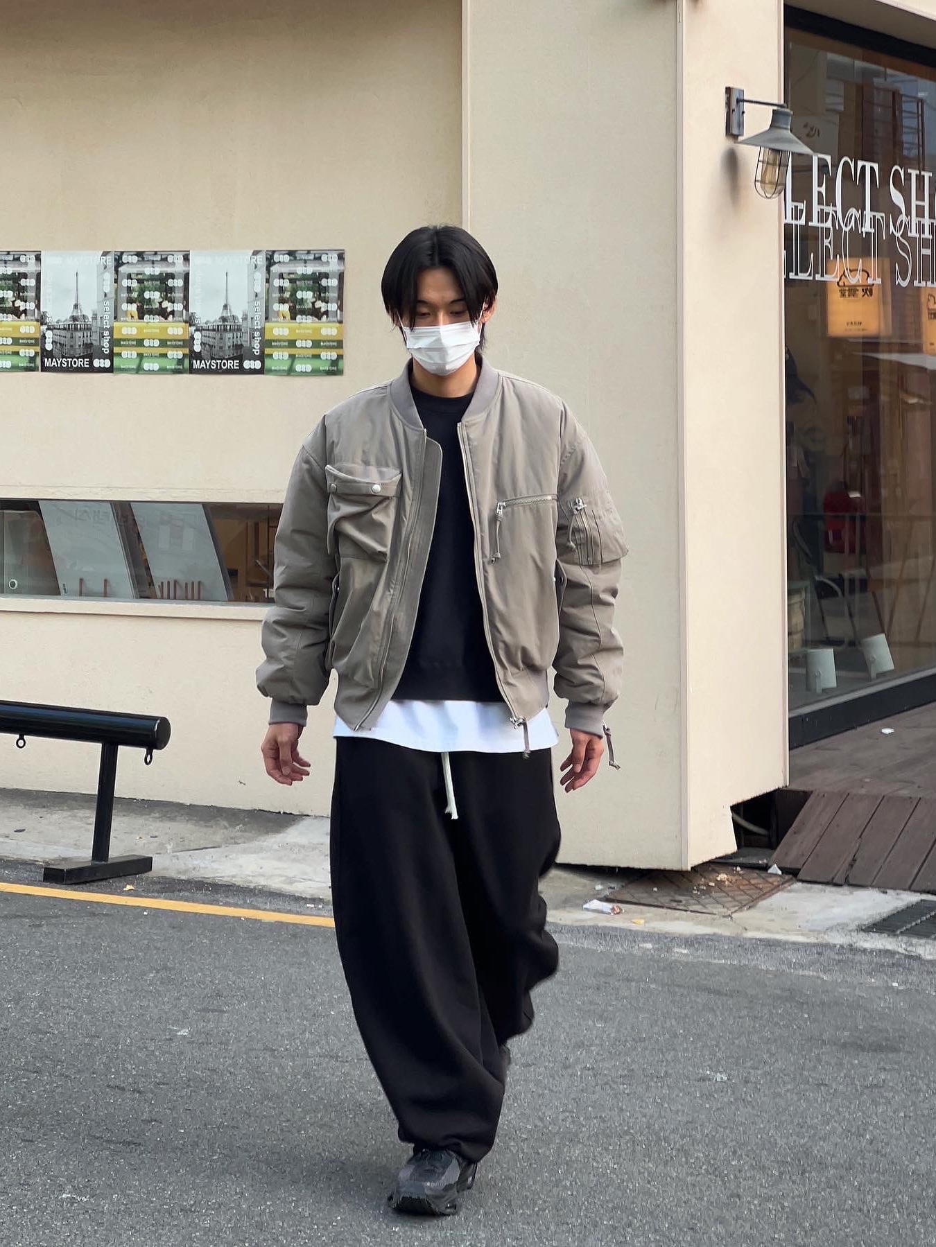 Nike x Matthew M Williams Zoom 004 Triple Black, Nike NRG Solo Swoosh Crew Fleece Black White - Asia 착용 스타일 - 2