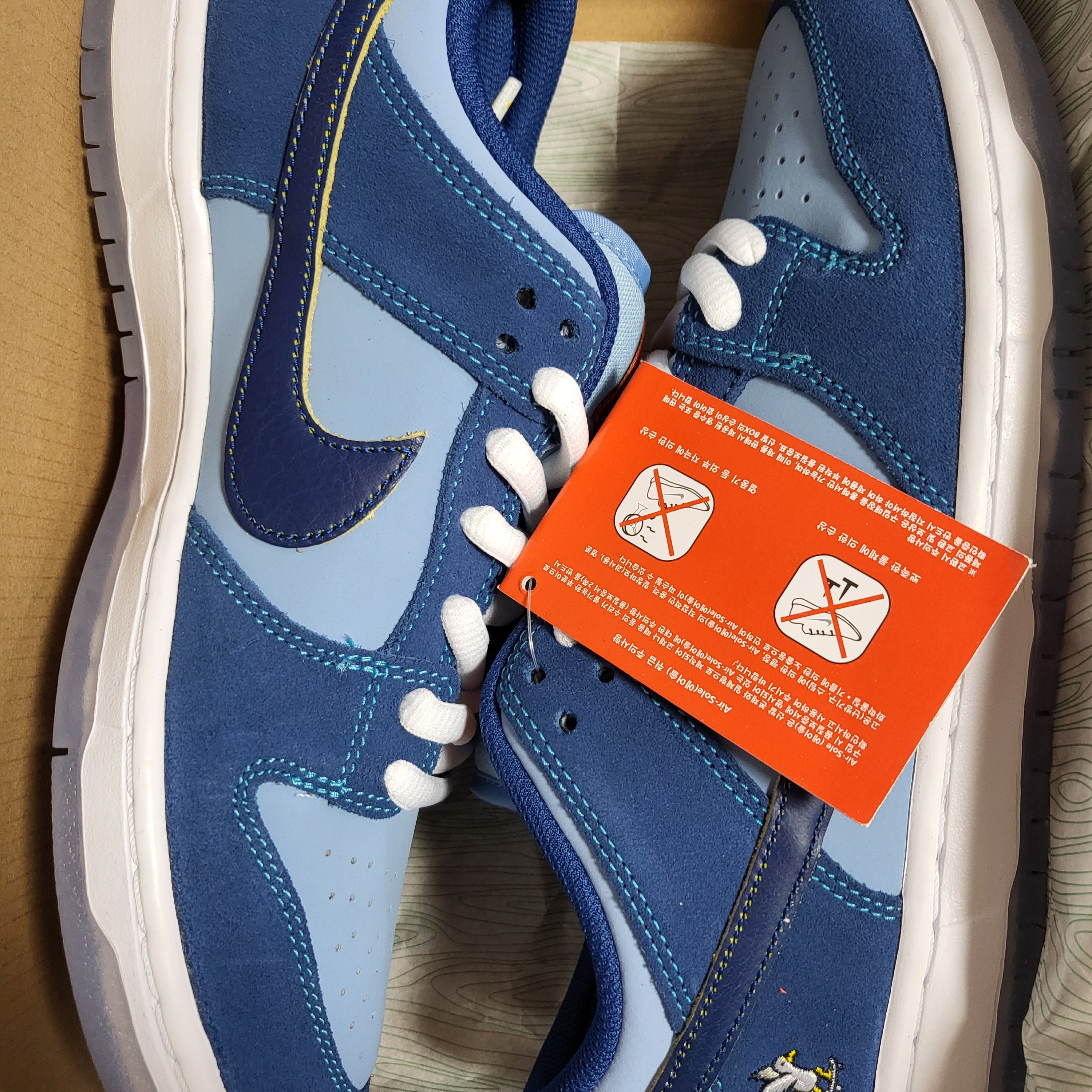 Nike x Why So Sad? SB Dunk Low Pro Coastal Blue 착용 스타일 - 1