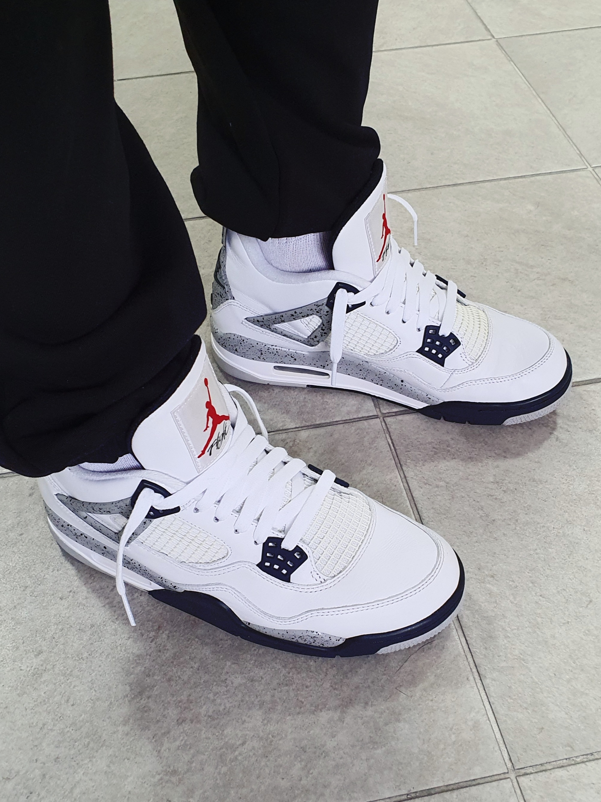 Jordan 4 Retro OG White Cement 2016 착용 스타일 - 1
