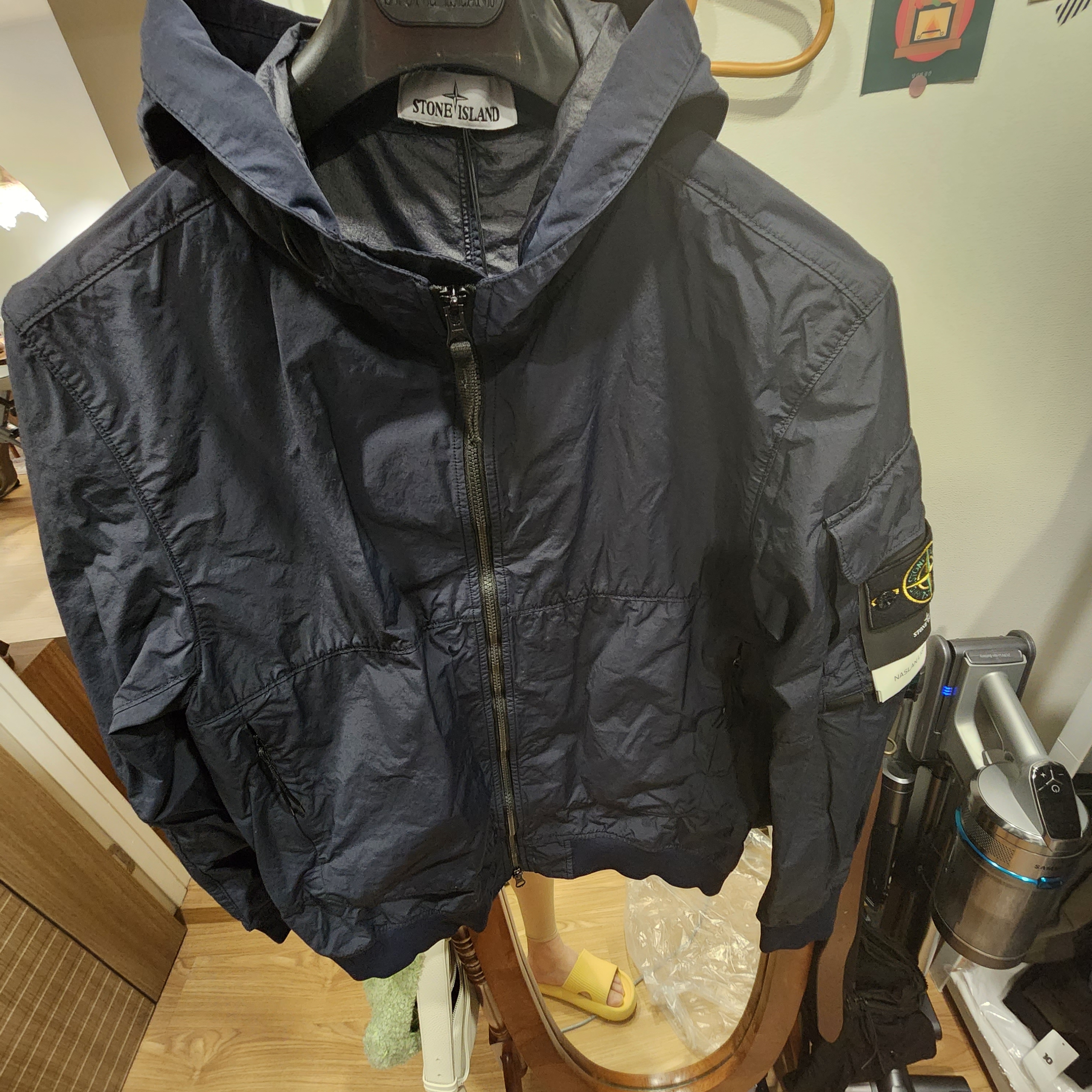Stone Island 40632 Naslan Light Watro Hooded Blouson Navy Blue - 22SS 착용 스타일