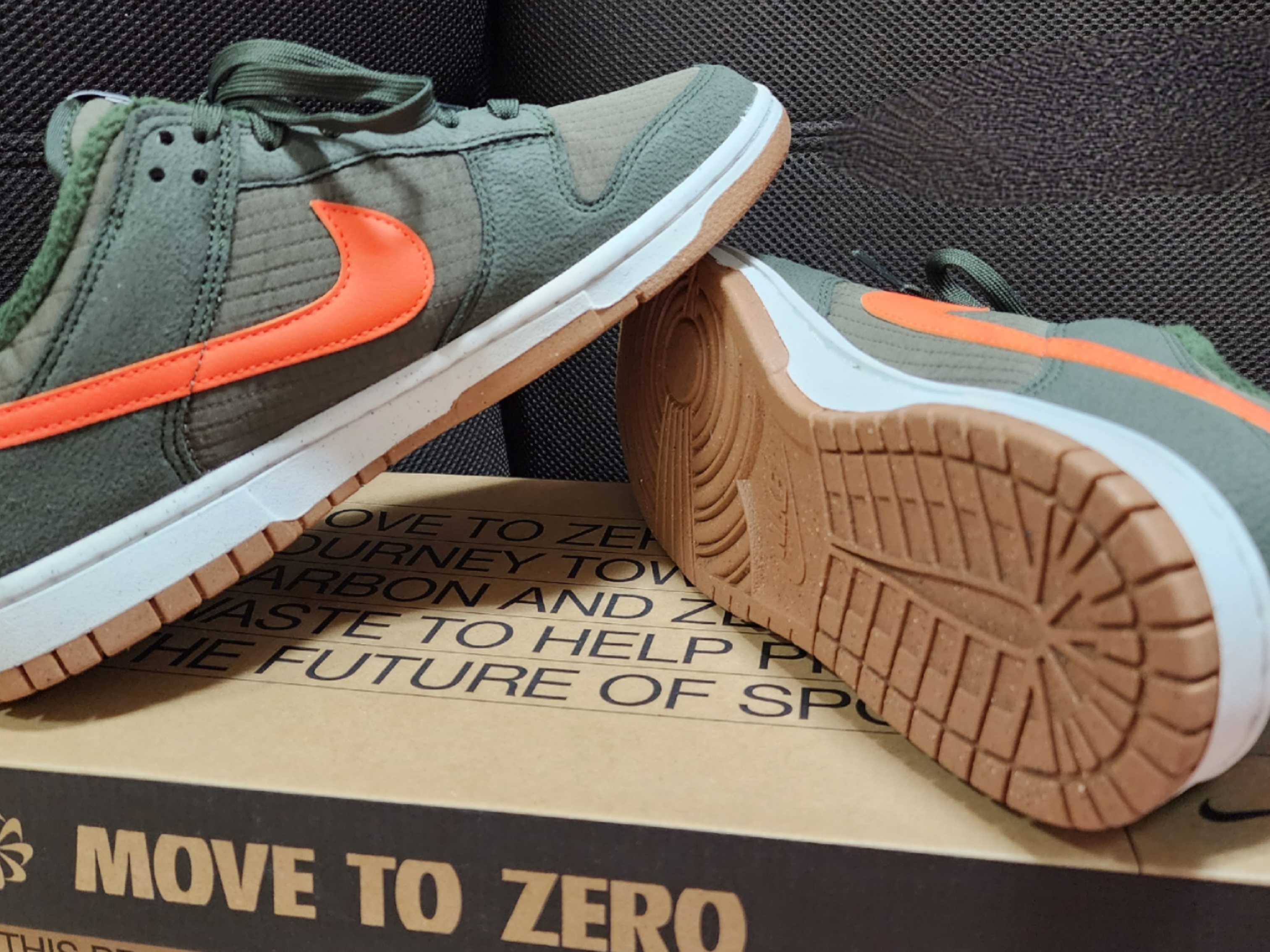 Nike Dunk Low Retro Next Nature Sequoia Olive 착용 스타일 - 3