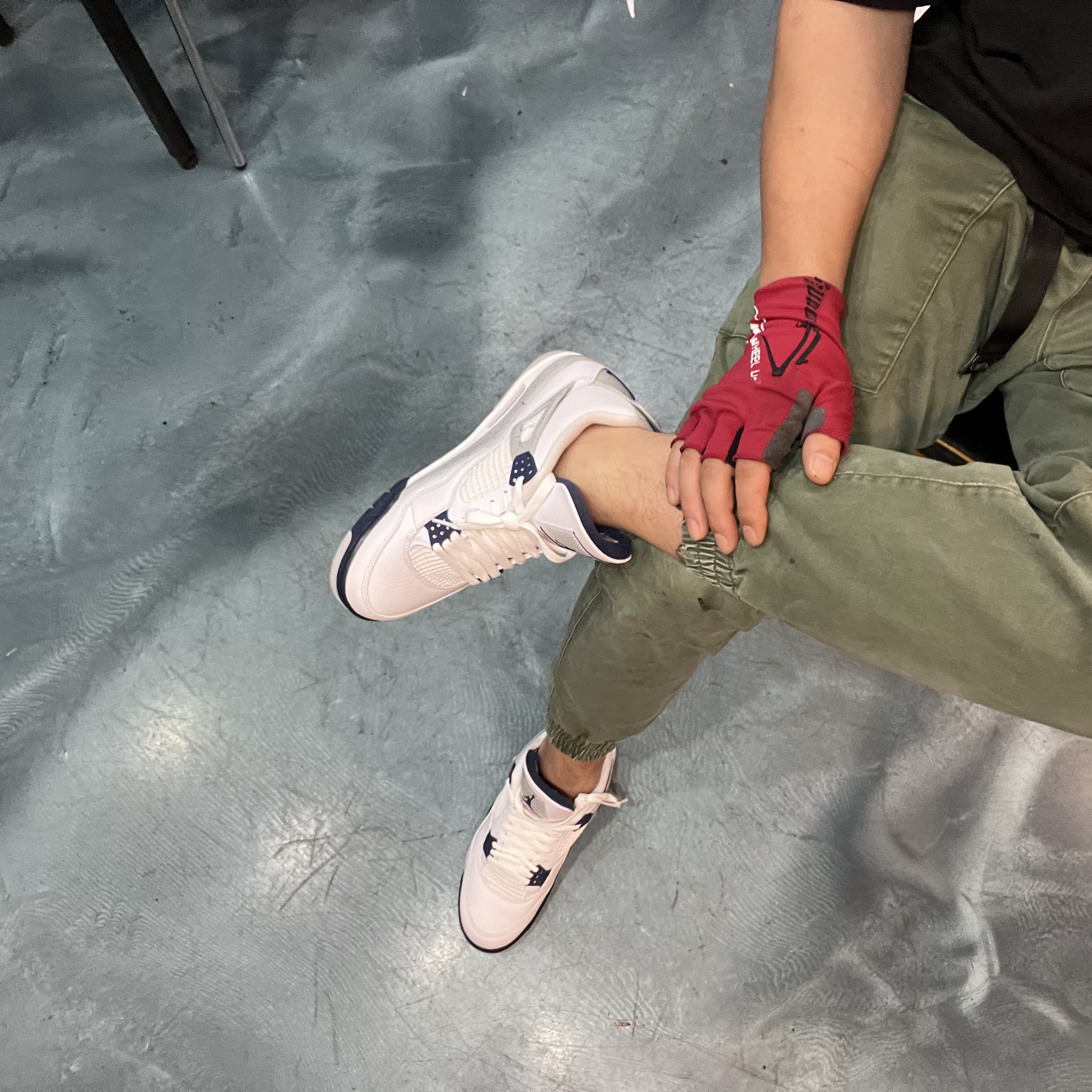 Jordan 4 Retro Midnight Navy 착용 스타일 - 1