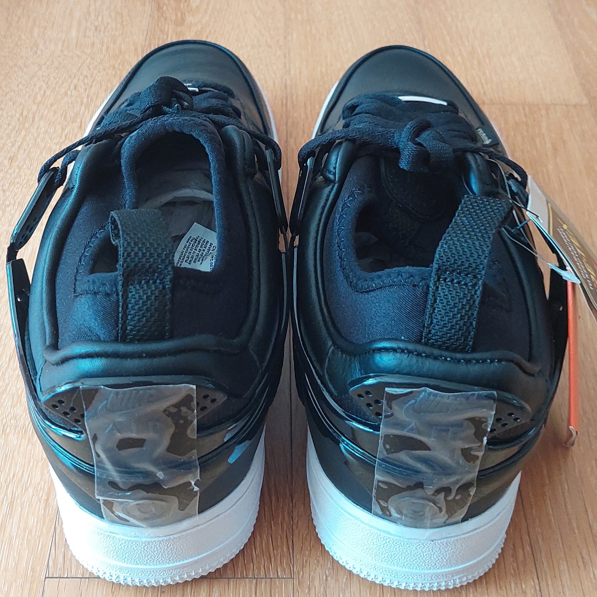 Nike x Undercover Air Force 1 Low SP Black 착용 스타일 - 4