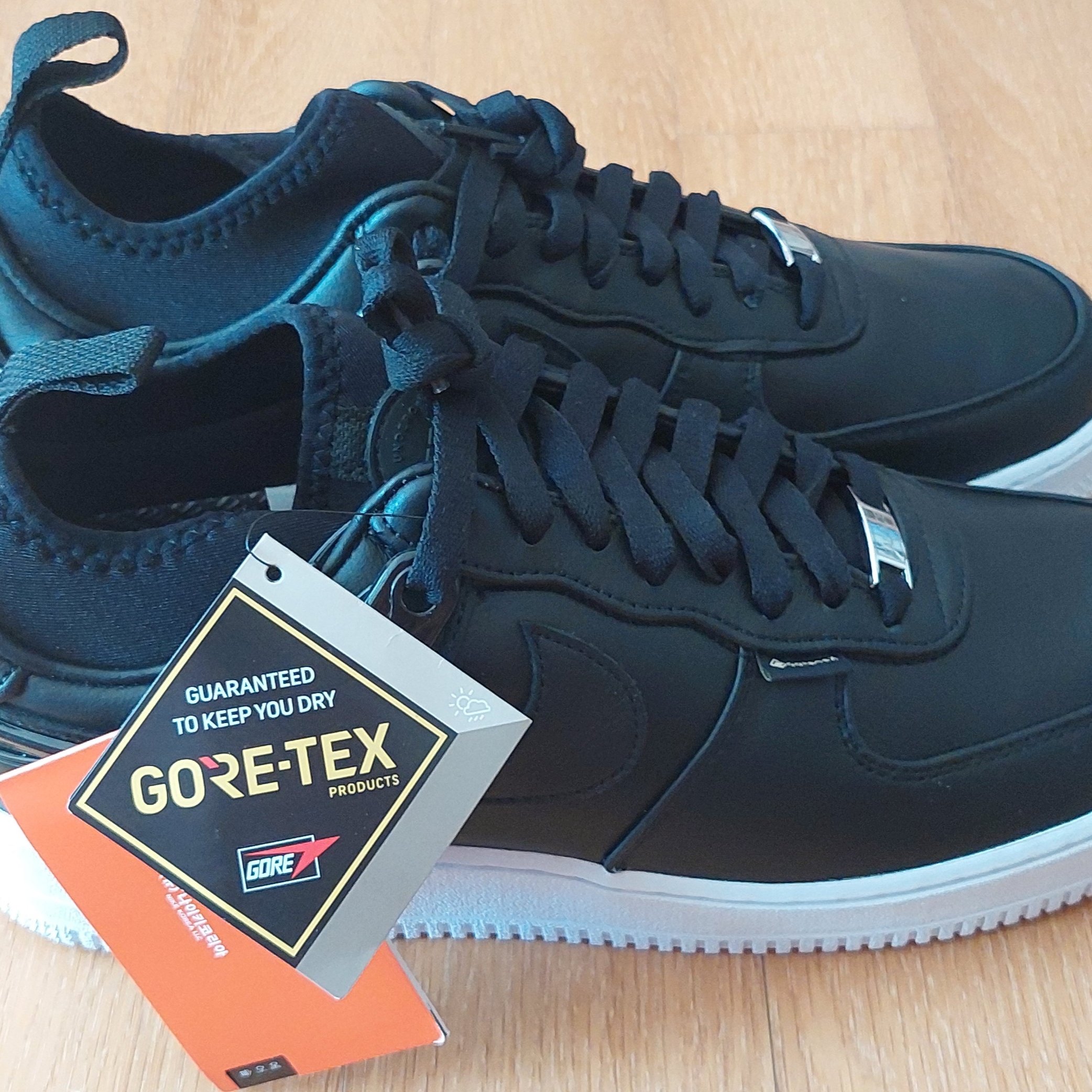 Nike x Undercover Air Force 1 Low SP Black 착용 스타일 - 2