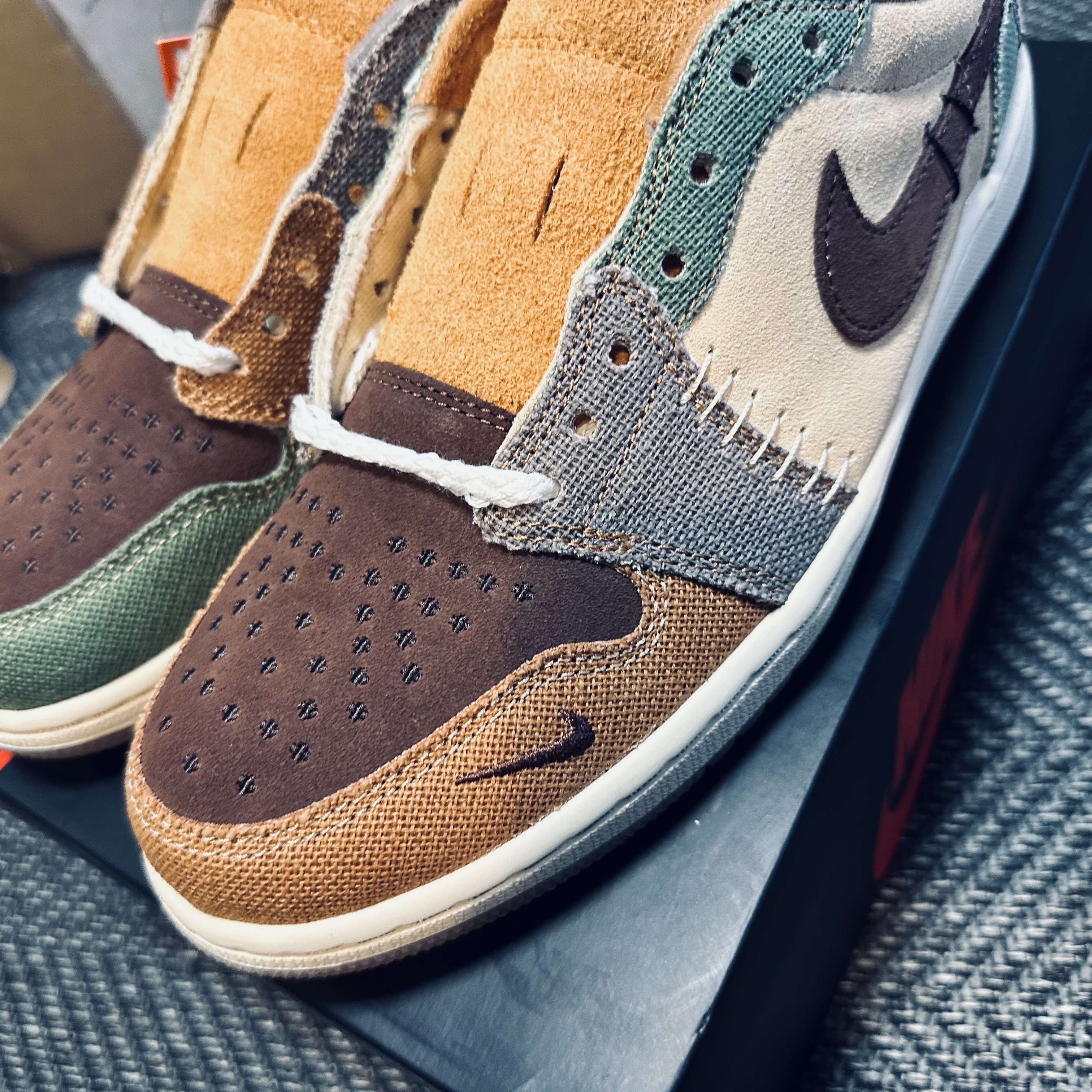 Jordan 1 x Zion Williamson Retro Low OG Flax and Oil Green 착용 스타일 - 3