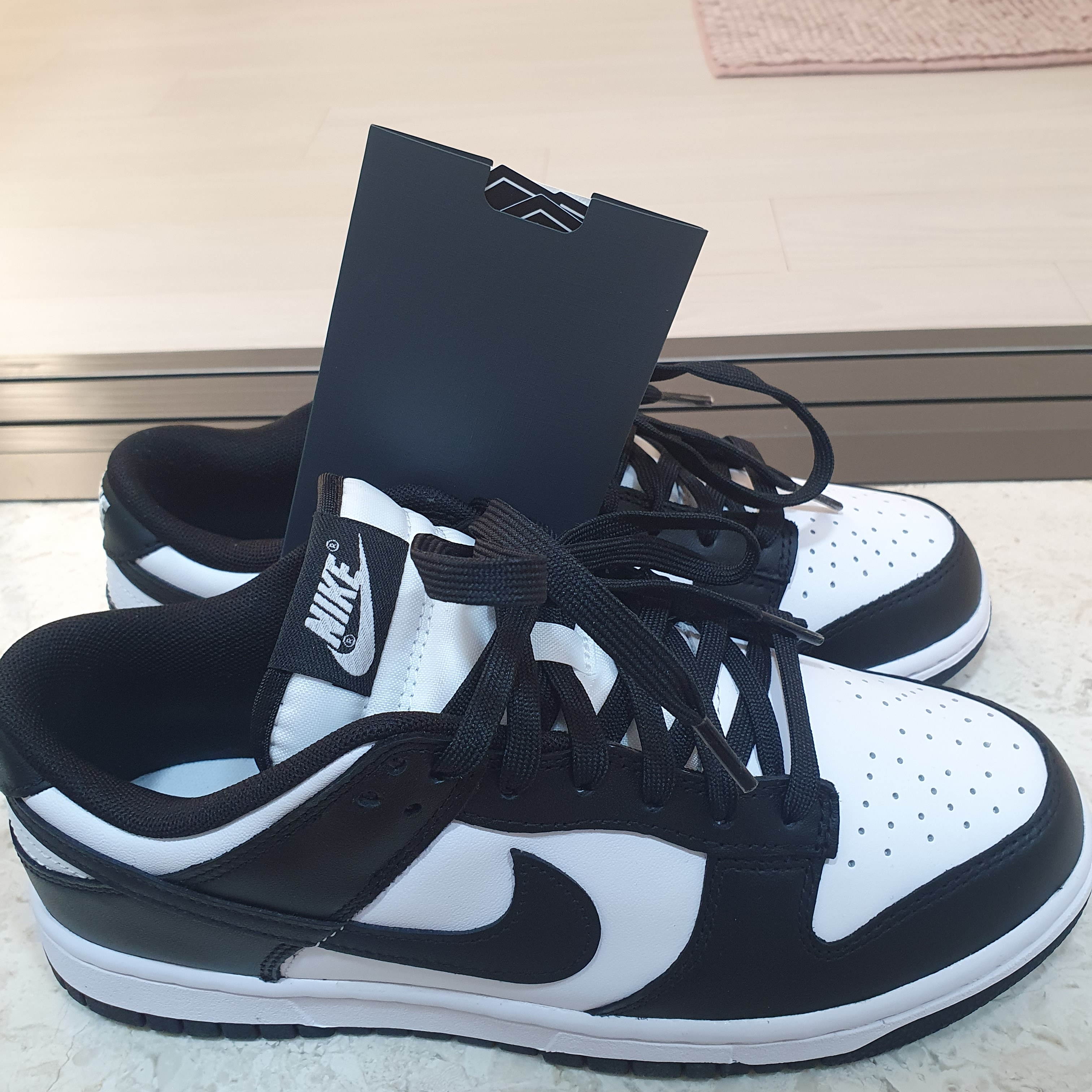 Nike Dunk Low Retro Black 착용 스타일