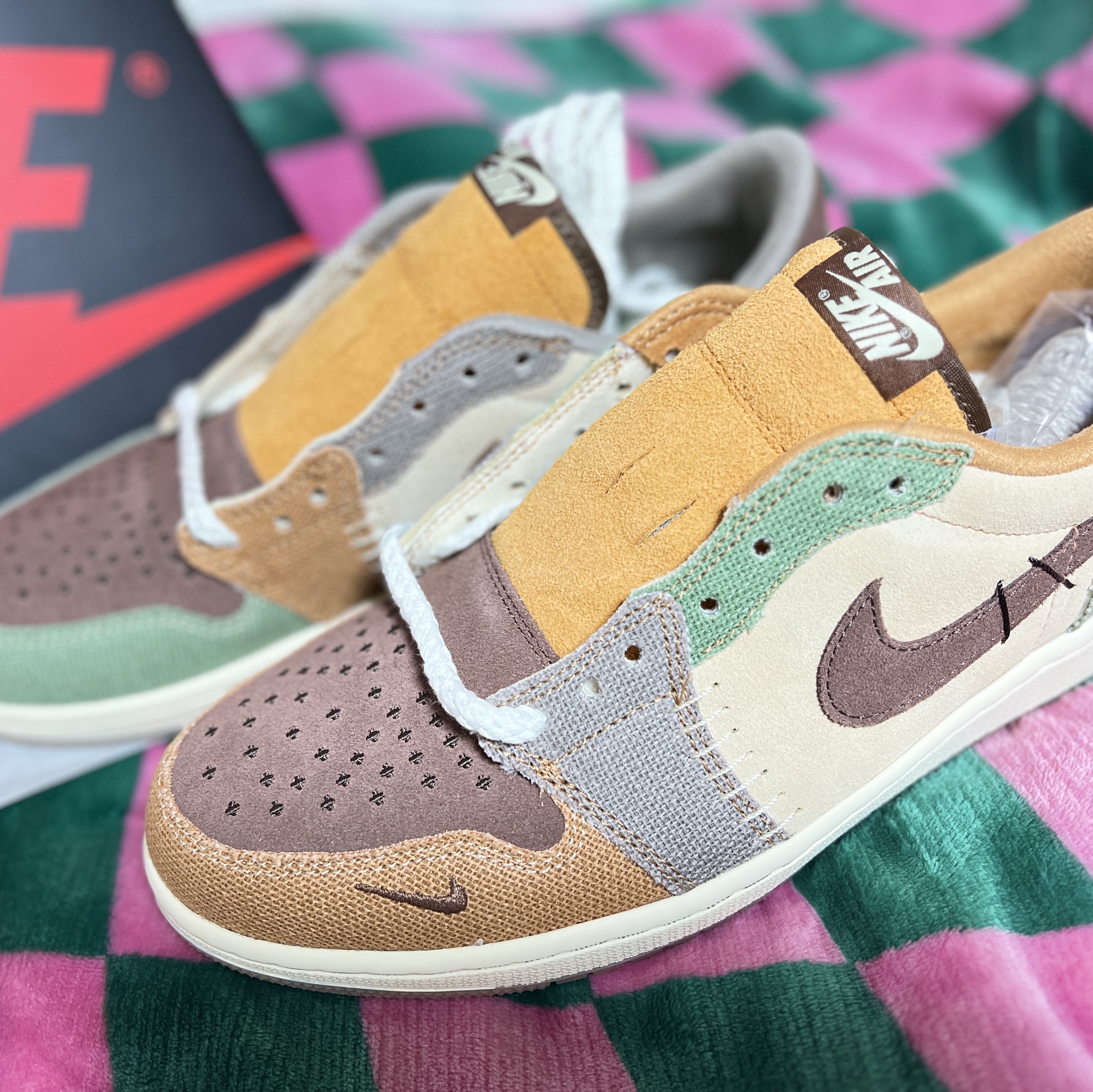 Jordan 1 x Zion Williamson Retro Low OG Flax and Oil Green 착용 스타일