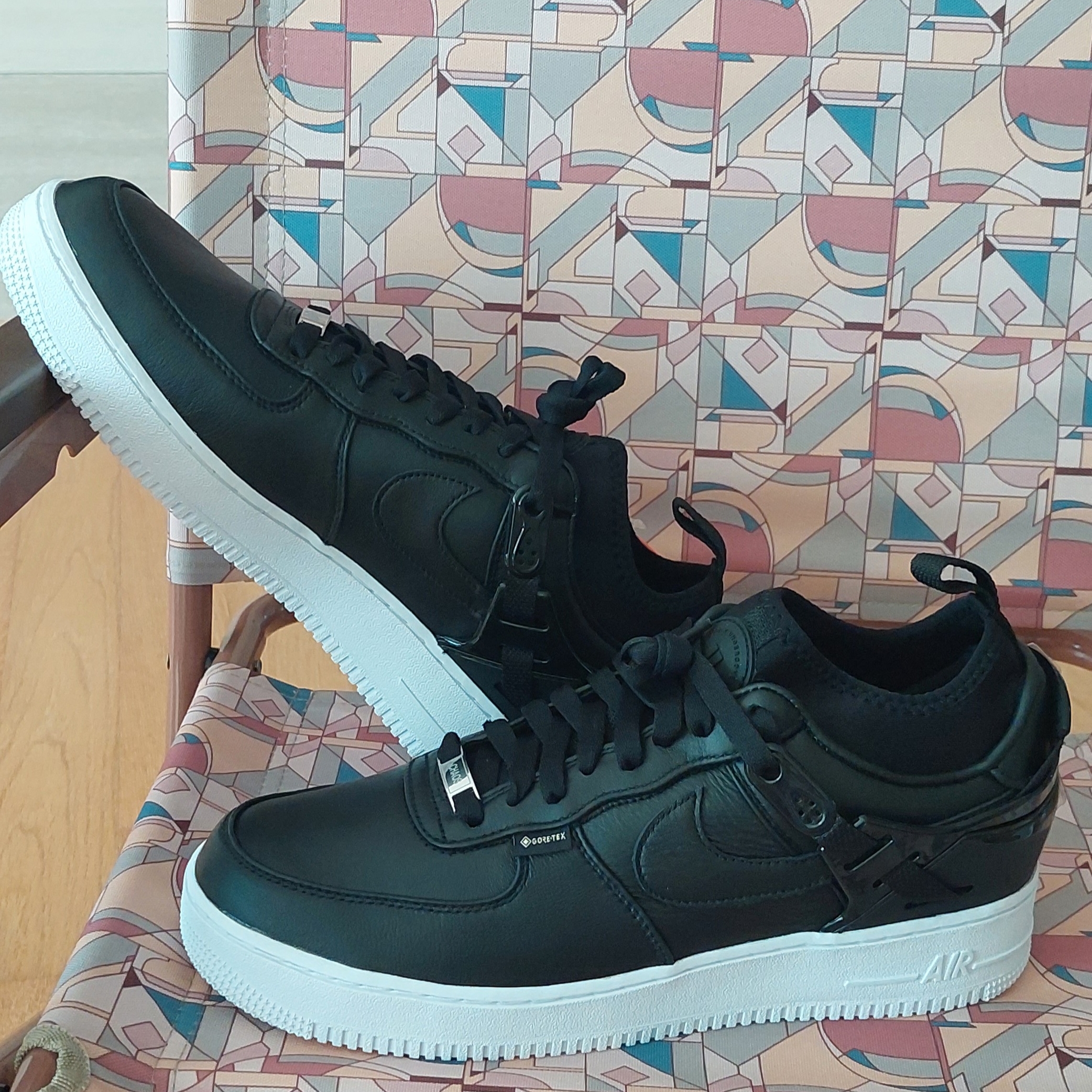 Nike x Undercover Air Force 1 Low SP Black 착용 스타일 - 1