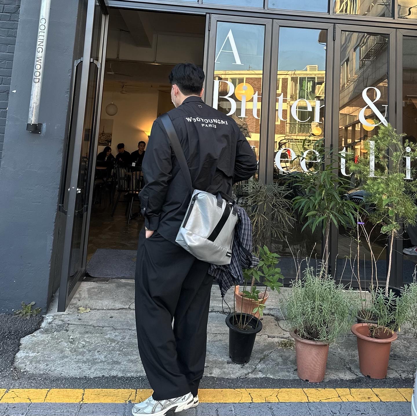 Asics x I4P Gel-1130 Glacier Grey Mink, Wooyoungmi Back Logo Shirt Black - 22SS 착용 스타일 - 1