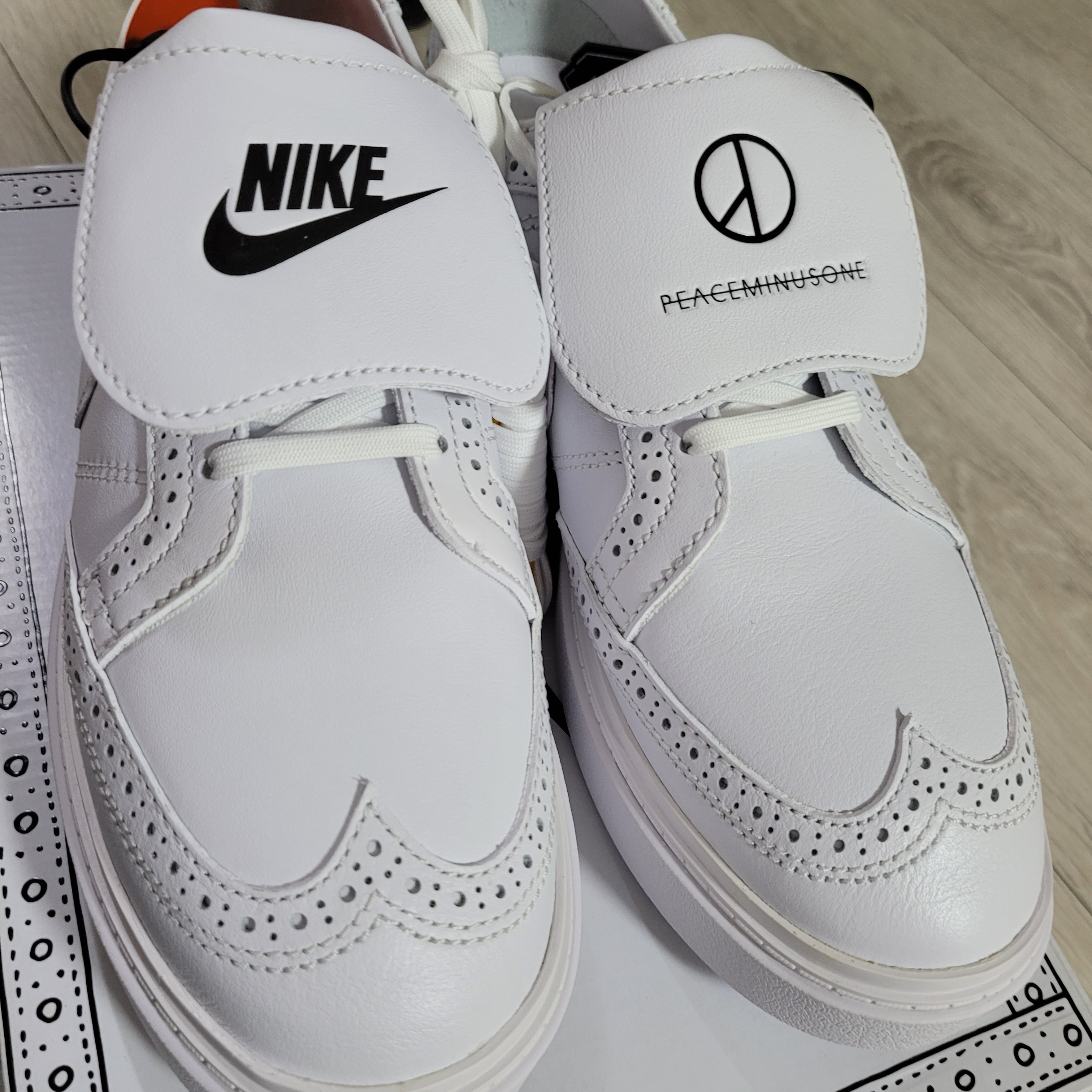 Nike x Peaceminusone Kwondo1 White 착용 스타일 - 2