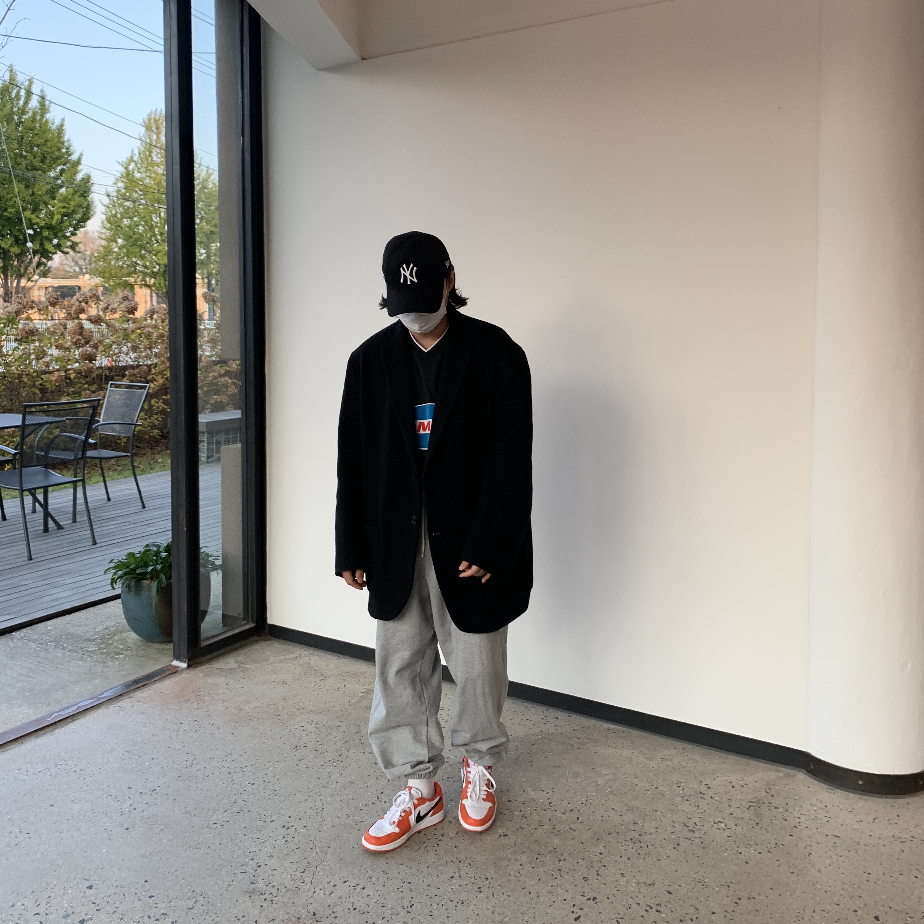 Jordan 1 Low OG Starfish 착용 스타일 - 1