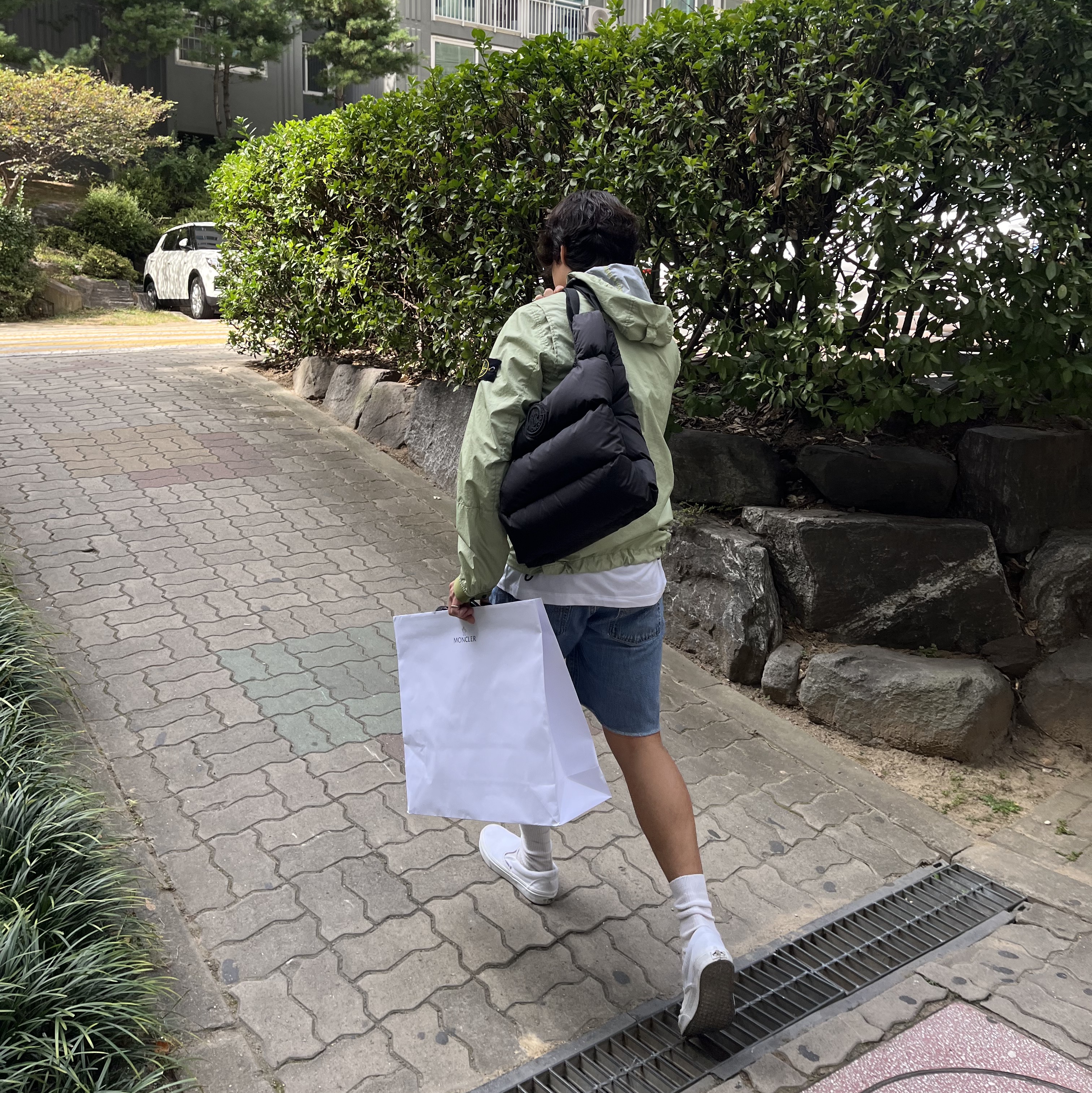 Vans Vault OG Classic Slip-On LX Classic White, Stone Island 40523 Membrana 3L TC Jacket Light Green - 21SS 착용 스타일