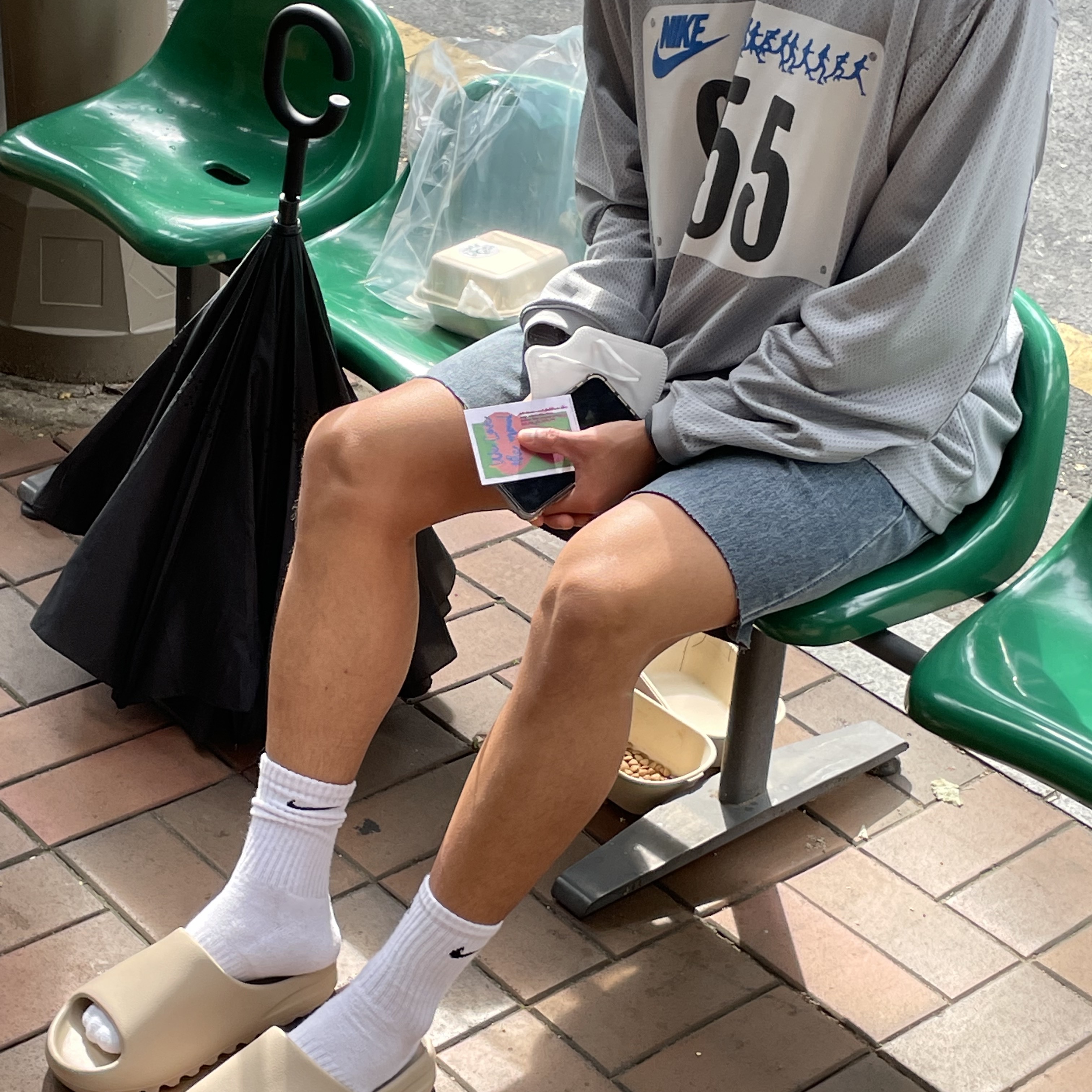 Adidas Yeezy Slide Pure - Re-Release Ver., Nike x Cactus Plant Flea Market L/S Jersey Grey - US/EU 착용 스타일