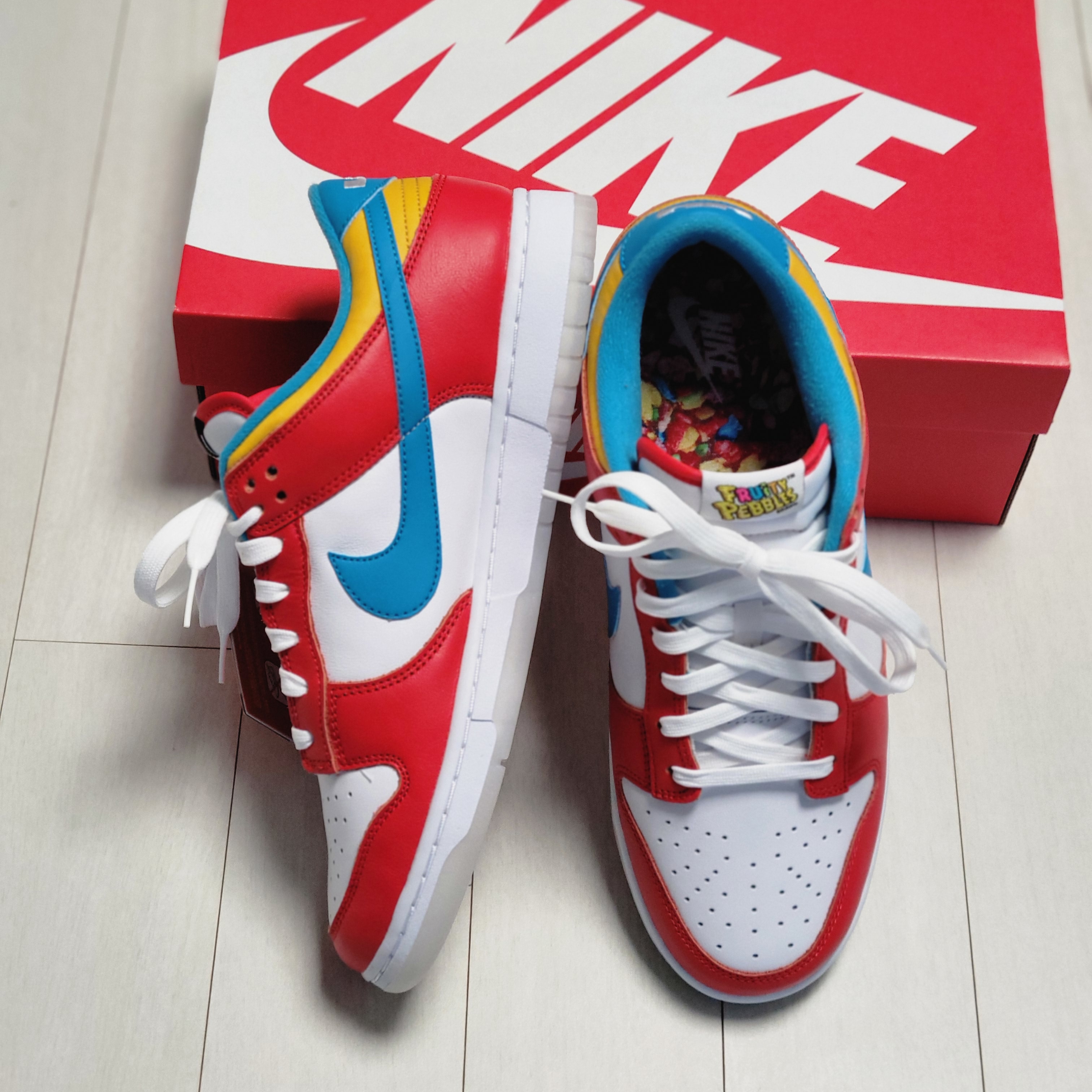 Nike x LeBron James x Fruity Pebbles Dunk Low QS Habanero Red 착용 스타일 - 3