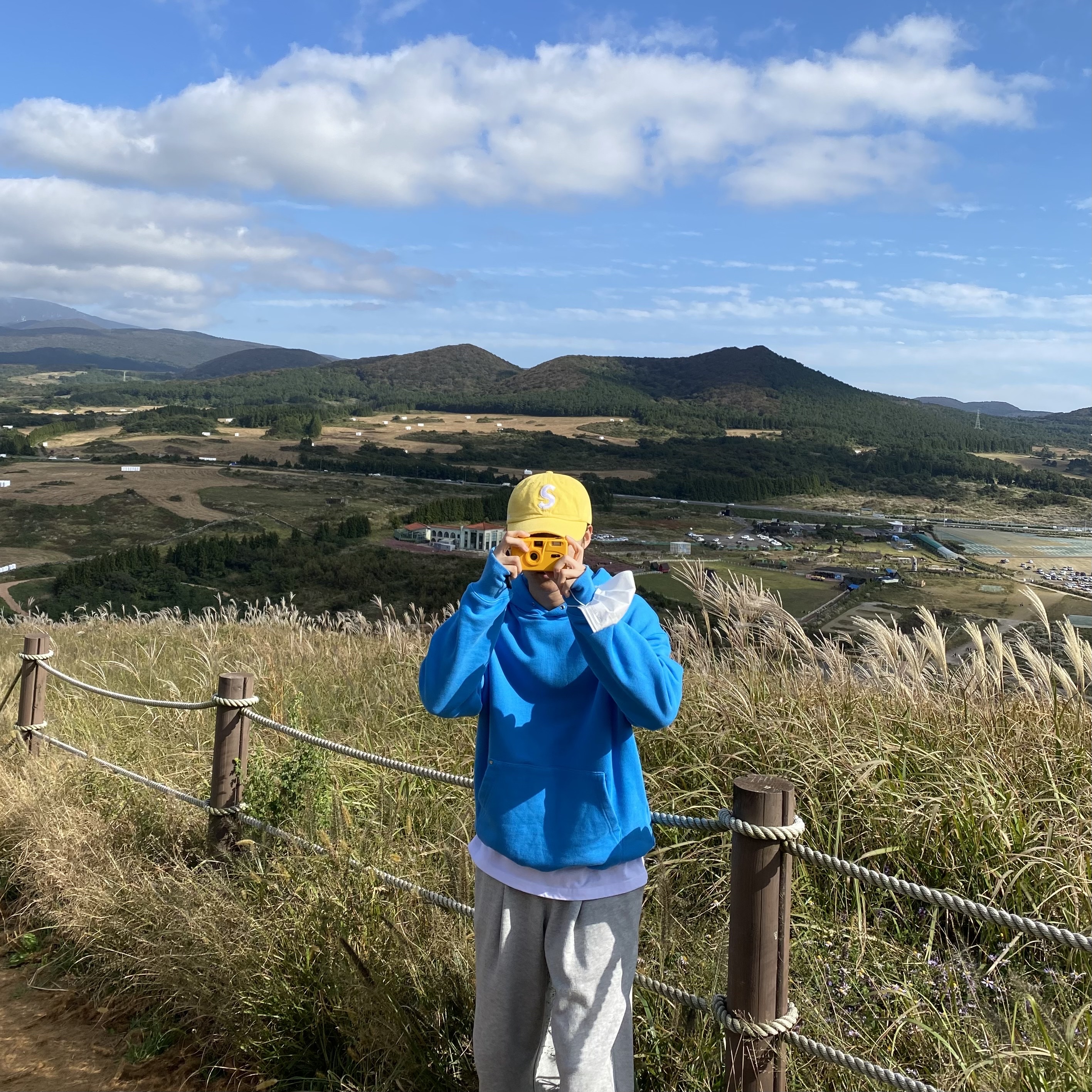 Supreme Kevlar Denim S Logo 6-Panel Yellow - 22SS 착용 스타일