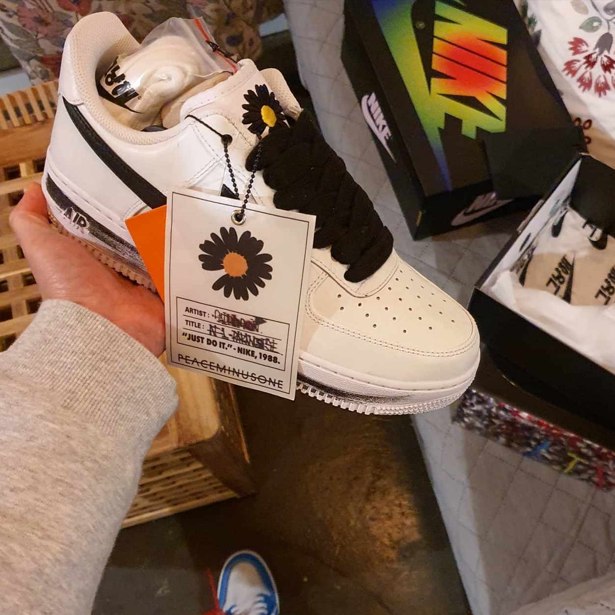 Nike x Peaceminusone Air Force 1 Low Para-Noise 2.0 착용 스타일 - 2