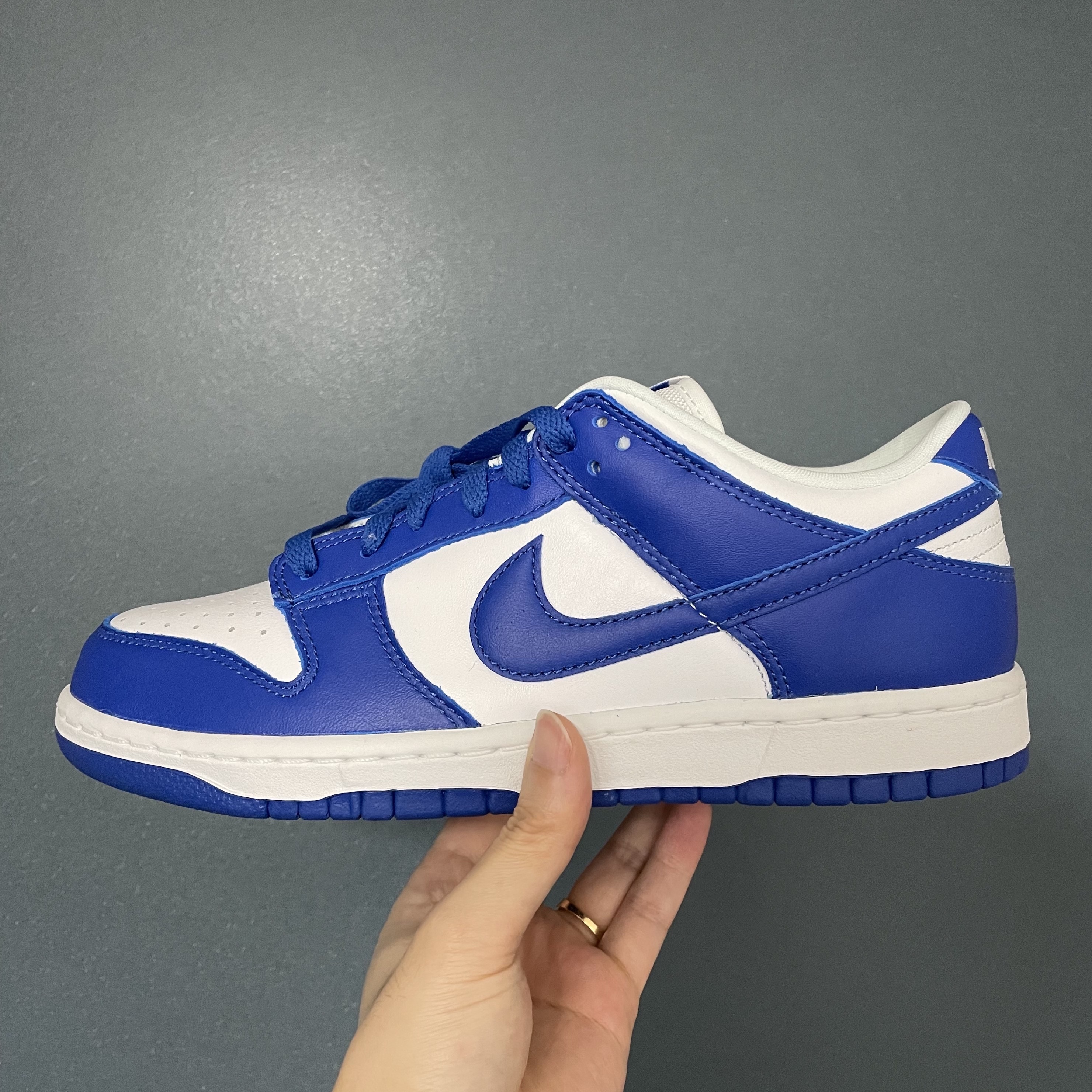 Nike Dunk Low SP Kentucky 2022 착용 스타일