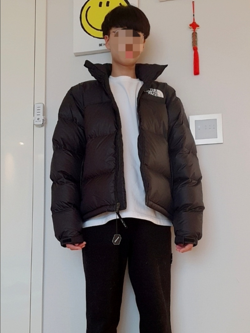 The North Face 1996 Eco Nuptse Jacket Black 착용 스타일