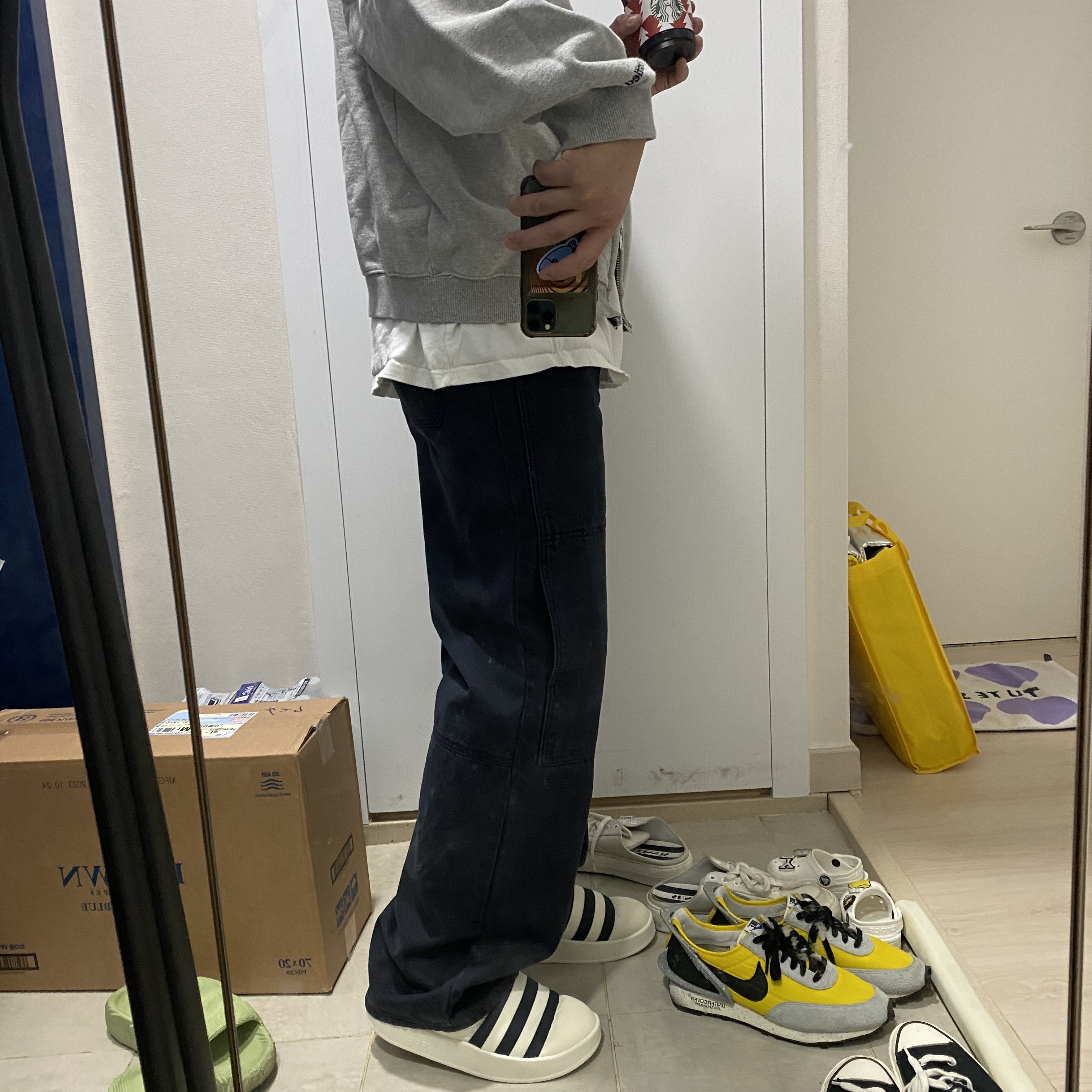 Adidas Puffylette Off White 착용 스타일