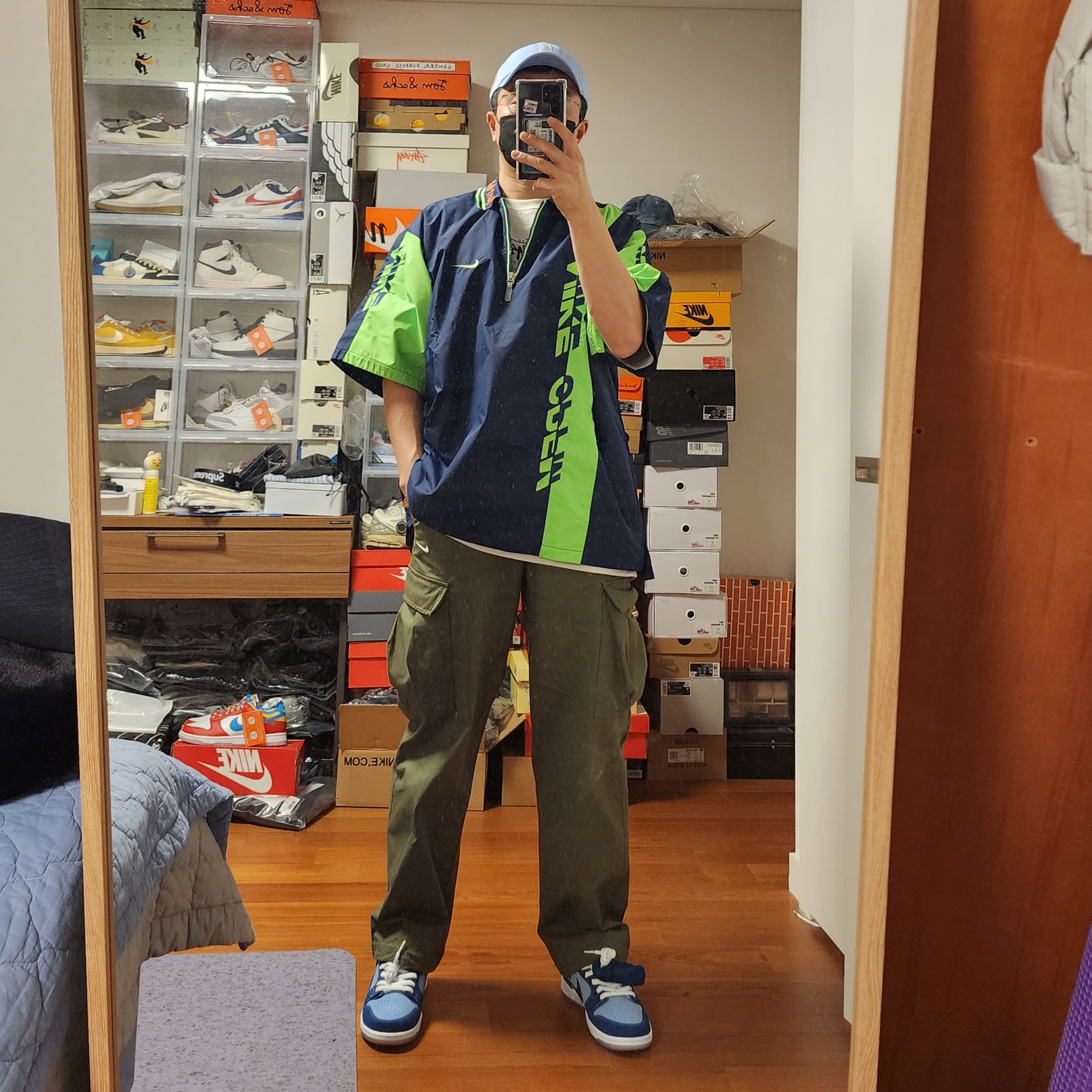 Jordan x J Balvin Jumpman Heritage 86 Adjustable Hat, Nike x Cactus Plant Flea Market Short Sleeve Polo Midnight Navy - US/EU 착용 스타일 - 2